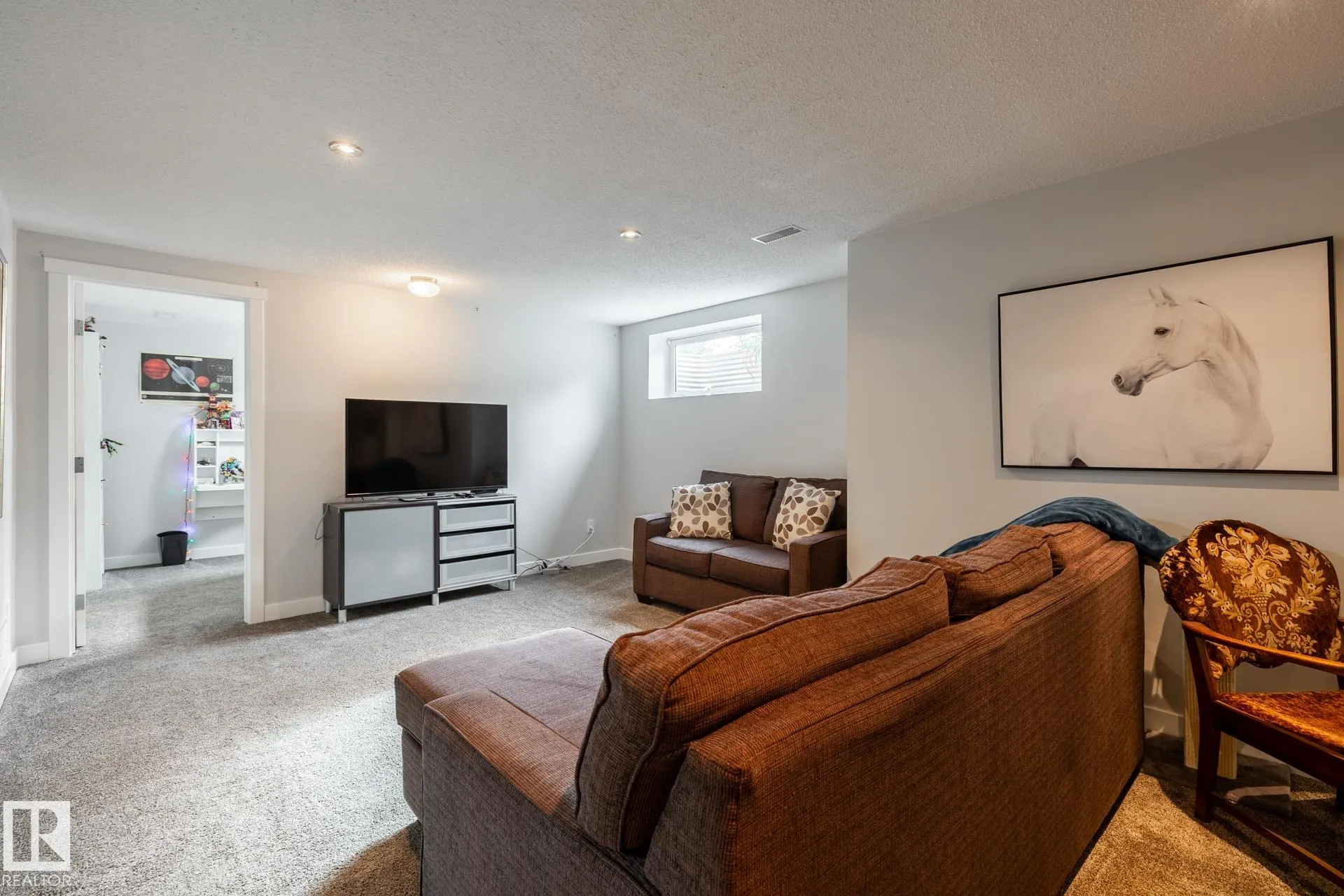 50 SPRINGFIELD Crescent