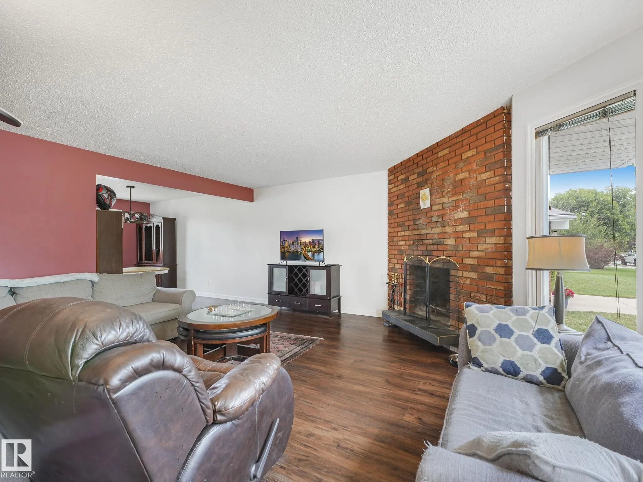 5546 CENTENNIAL Drive