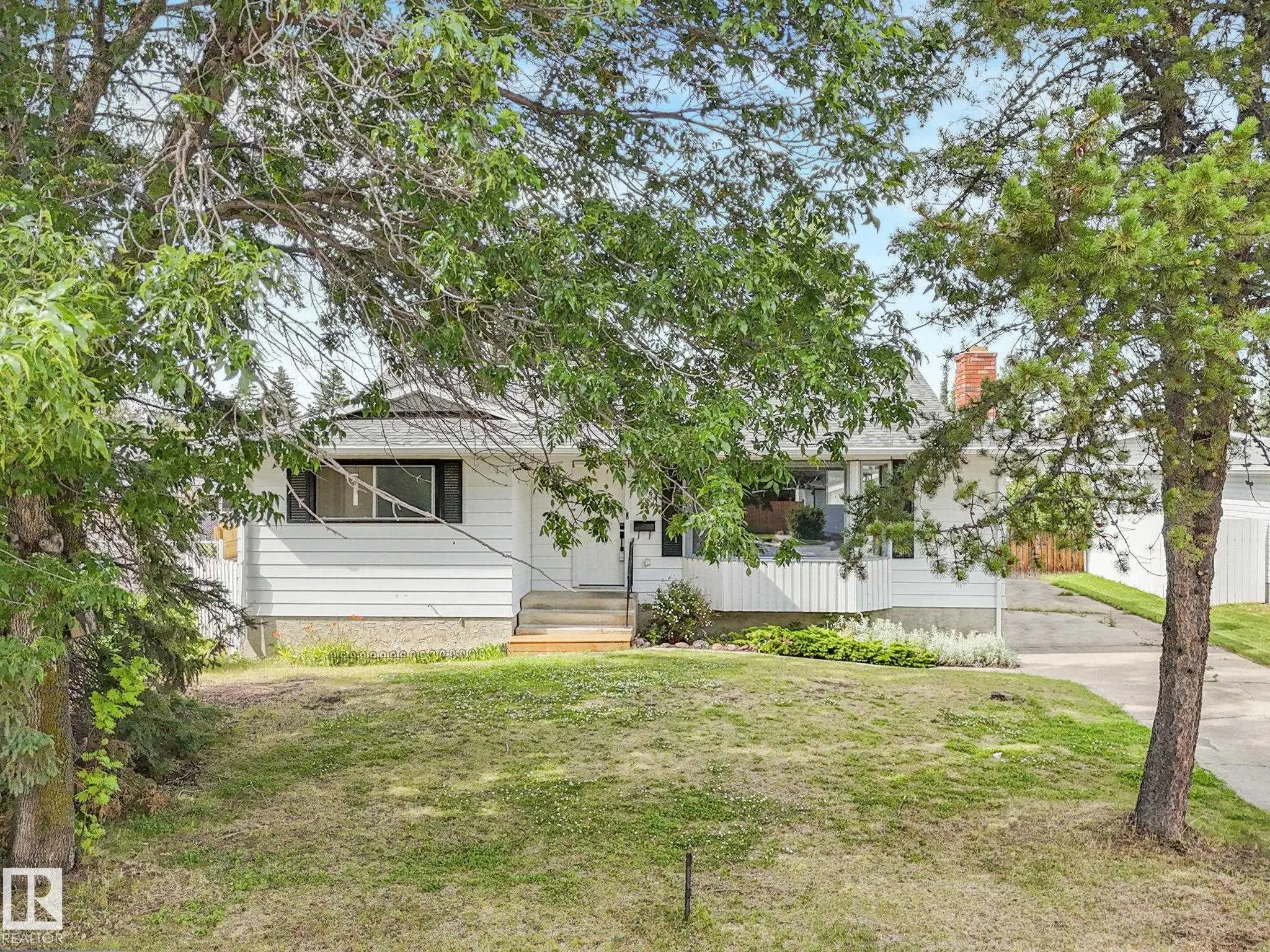 5546 CENTENNIAL Drive