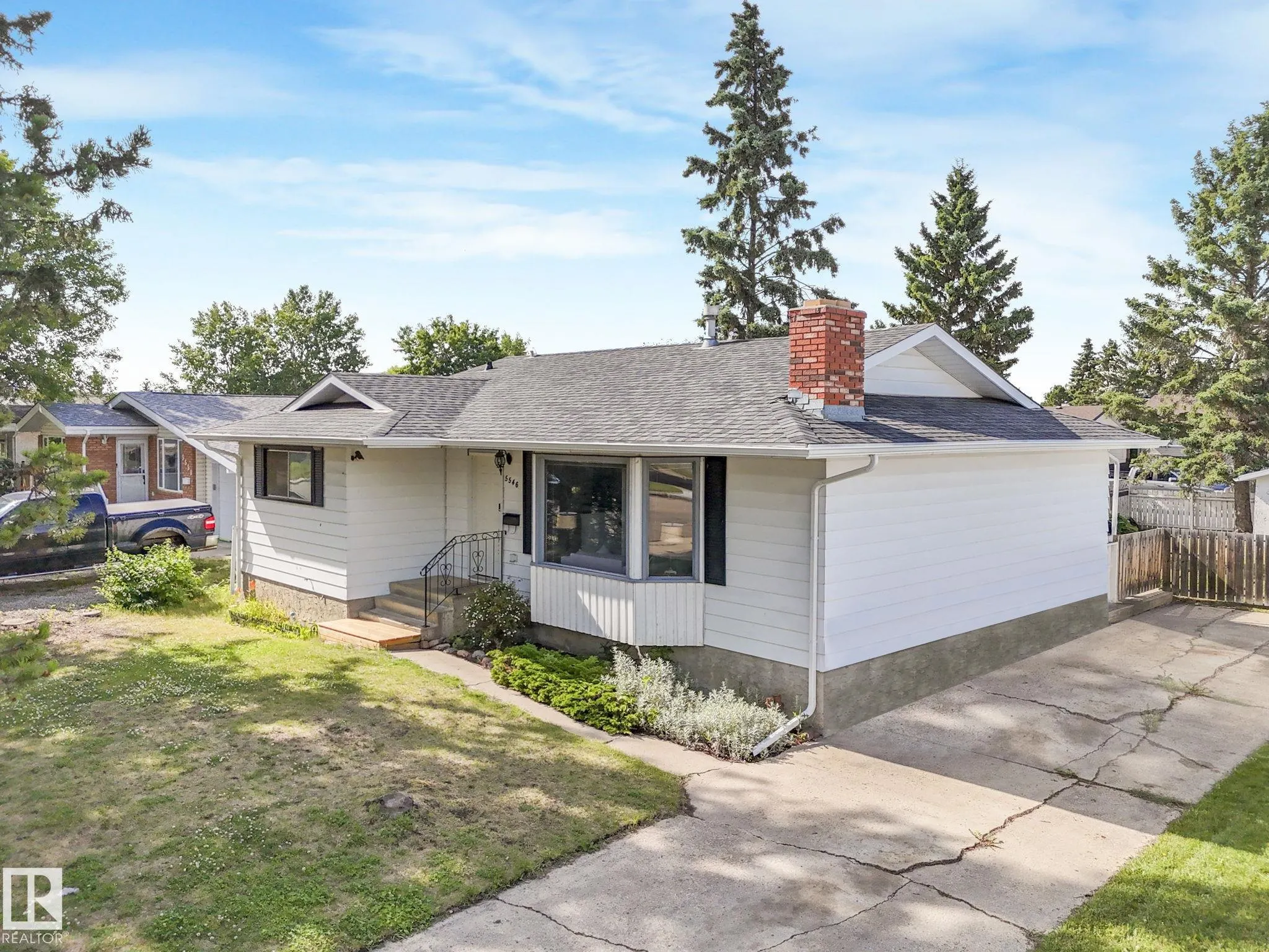 5546 CENTENNIAL Drive
