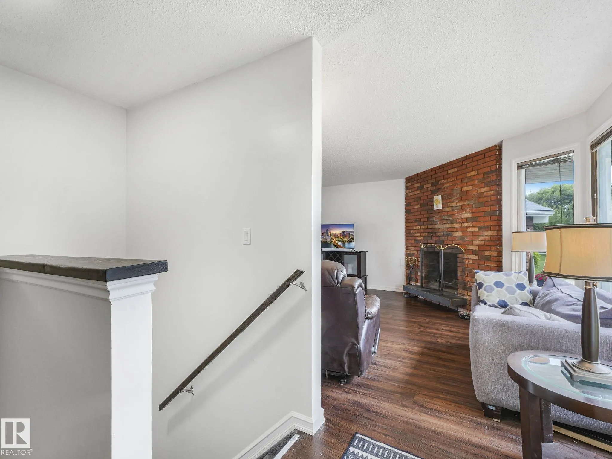 5546 CENTENNIAL Drive