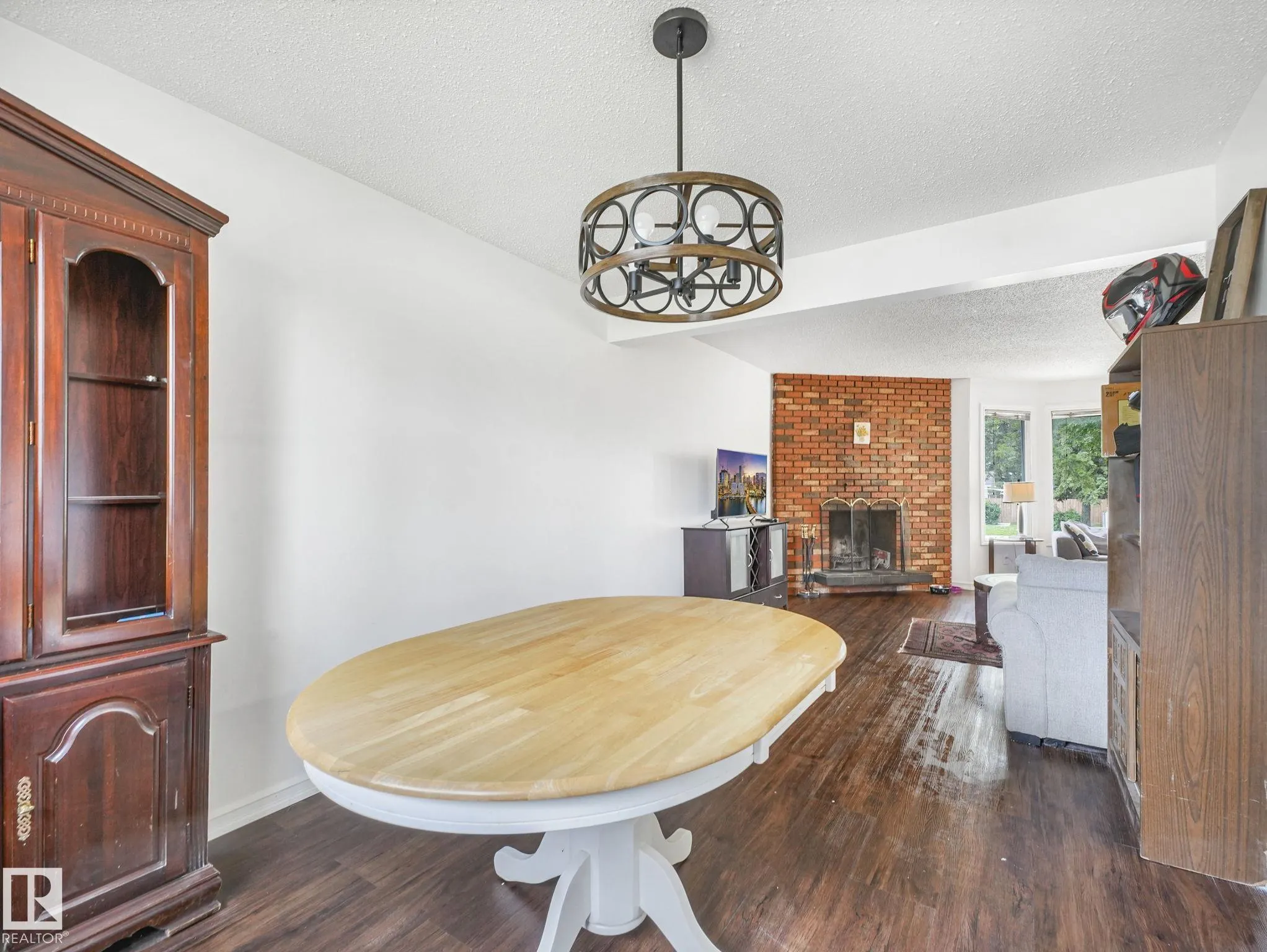 5546 CENTENNIAL Drive