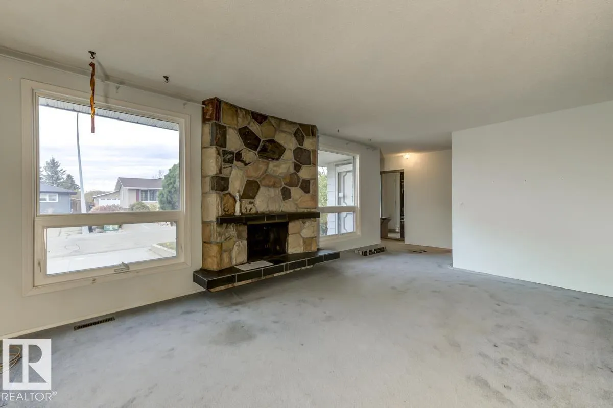 55 GLAMORGAN Drive