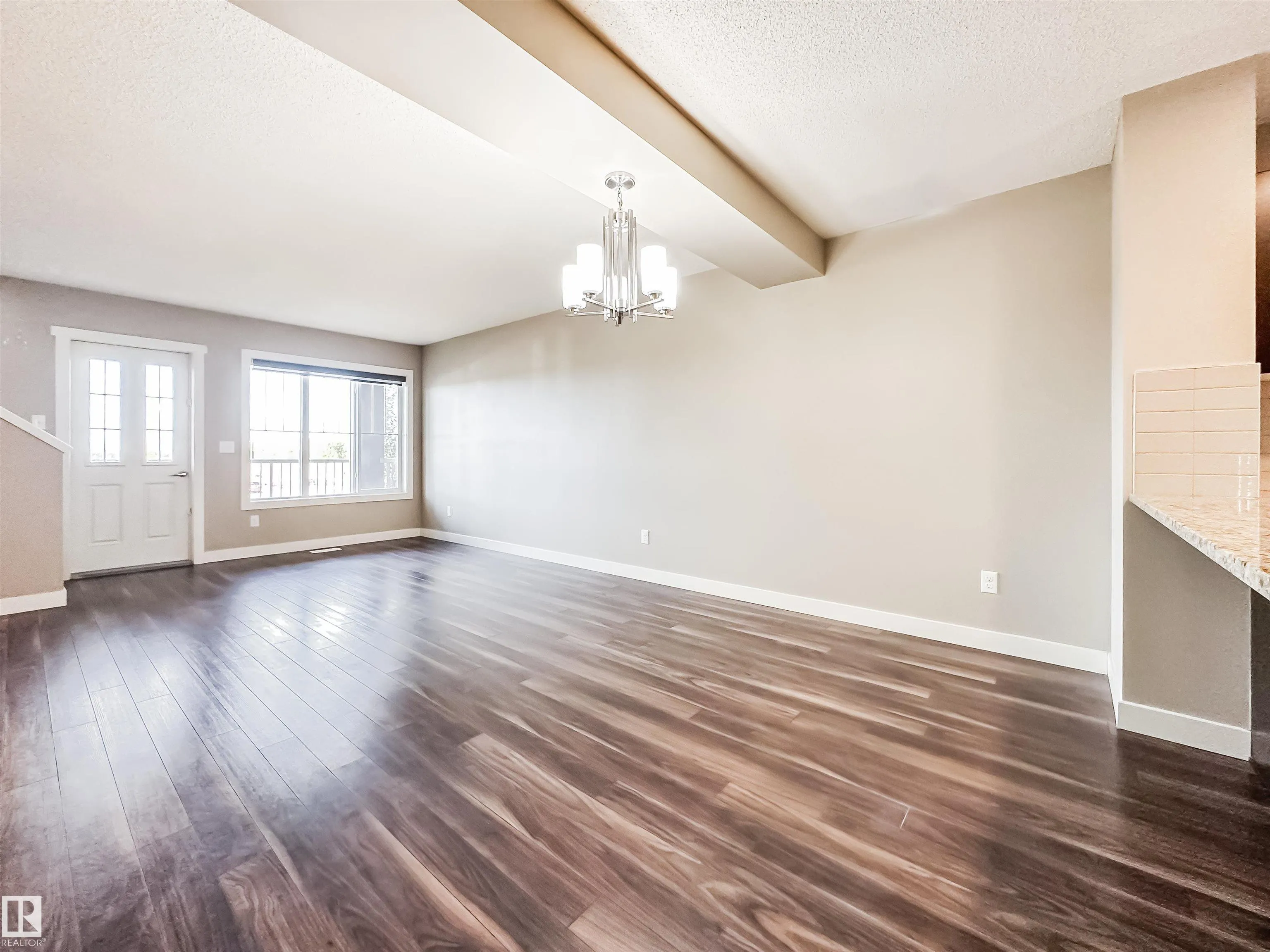 1005 GRAYDON HILL Boulevard