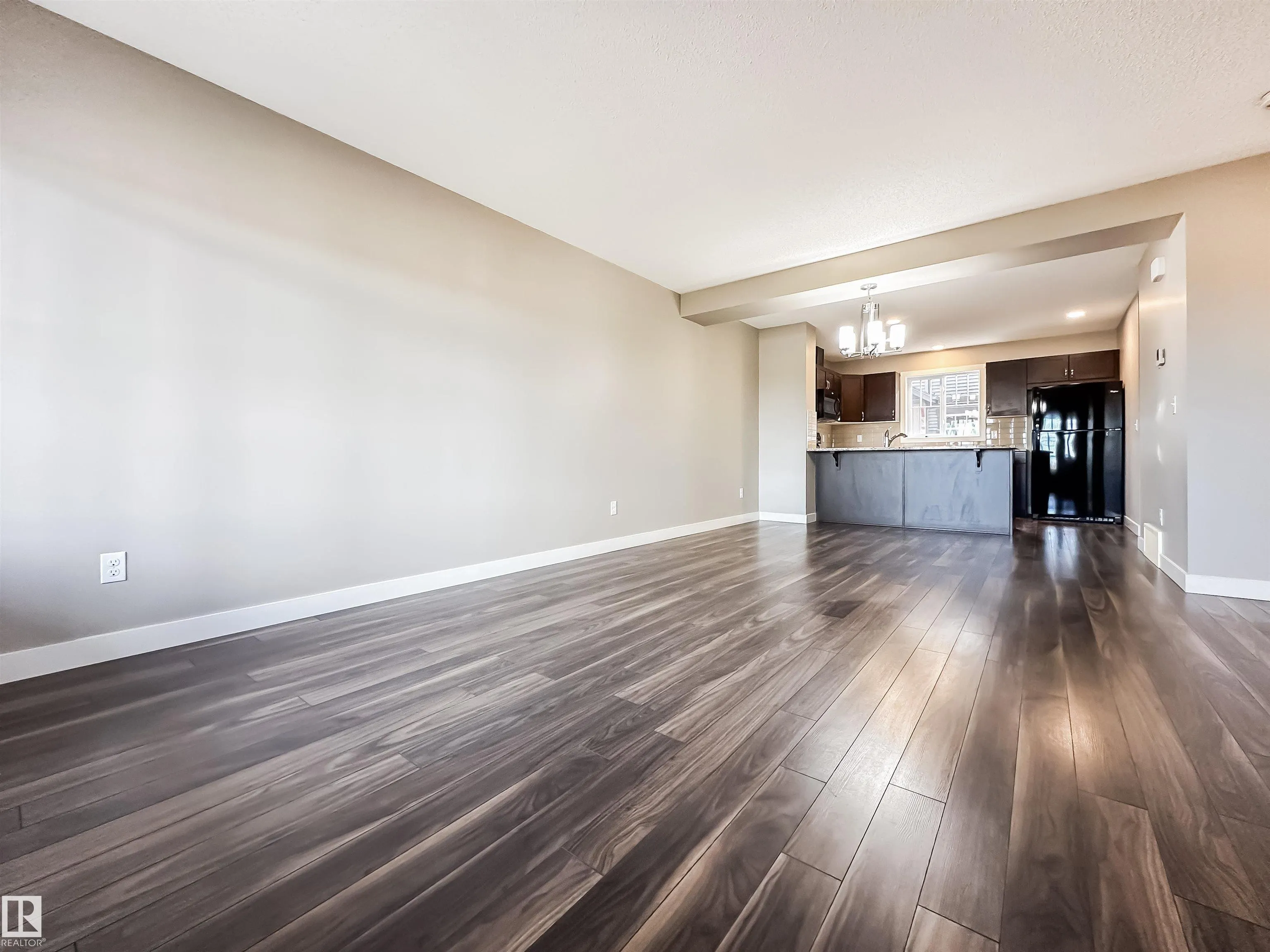 1005 GRAYDON HILL Boulevard