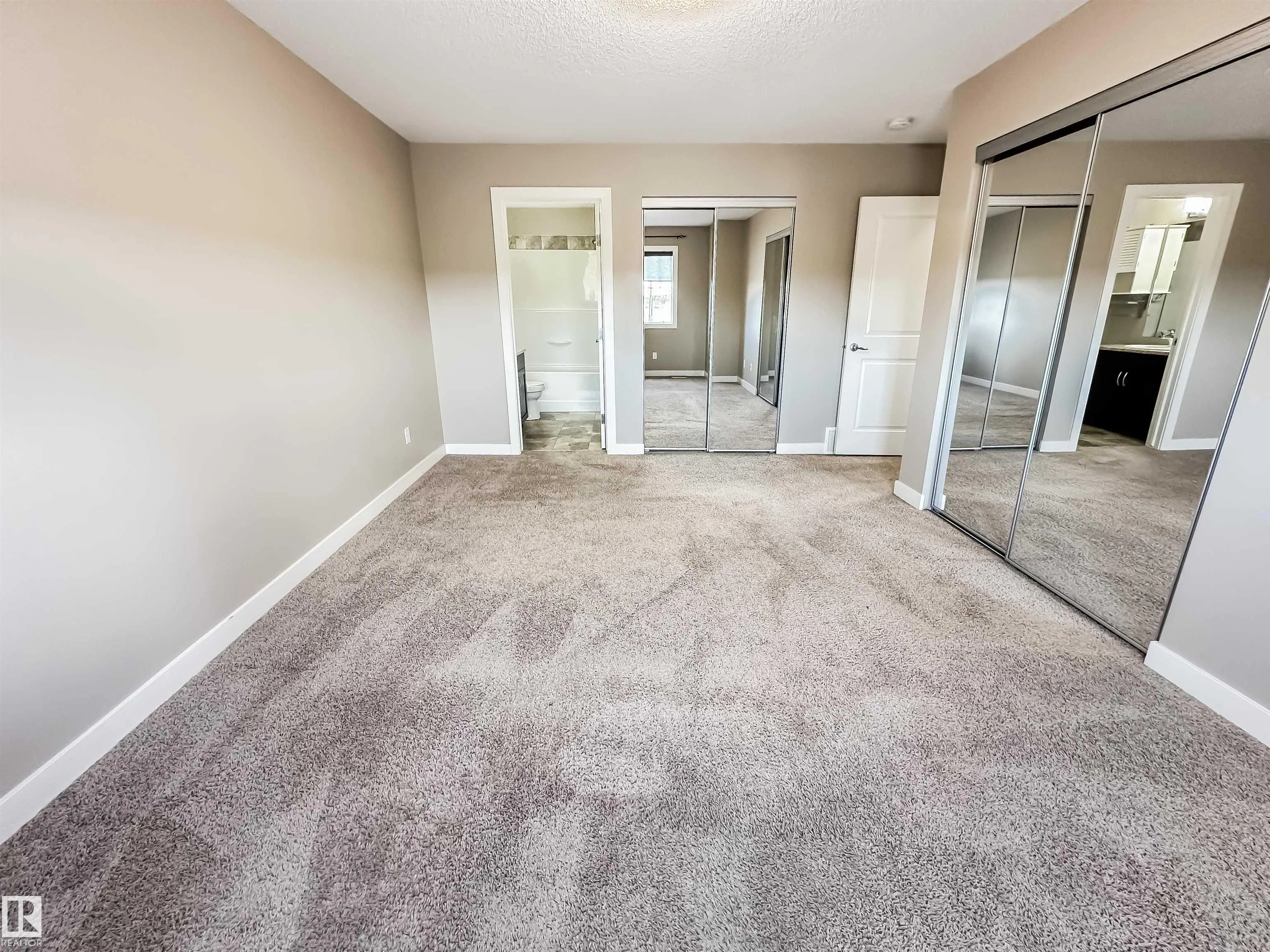 1005 GRAYDON HILL Boulevard