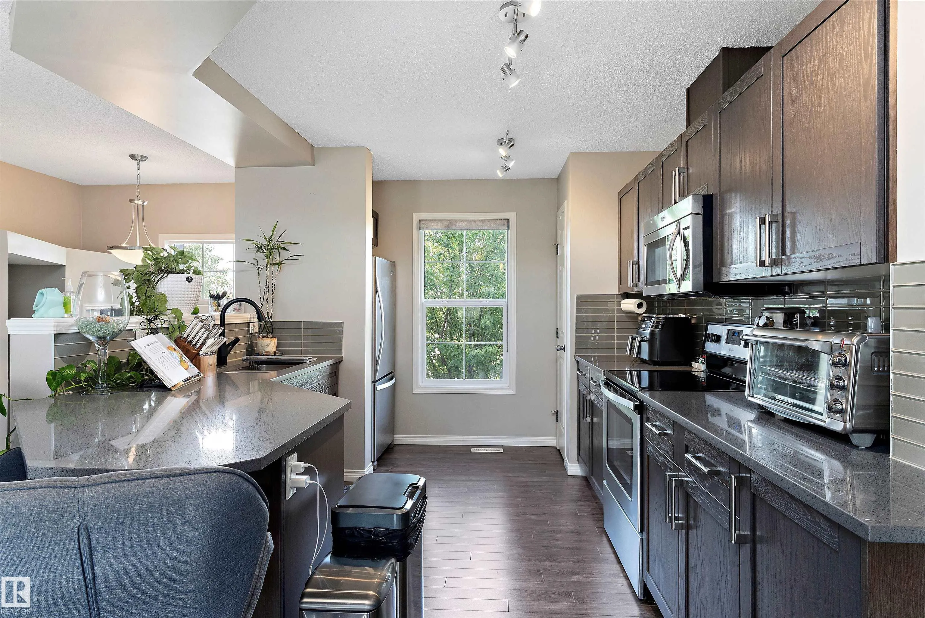 4019 ORCHARDS Drive