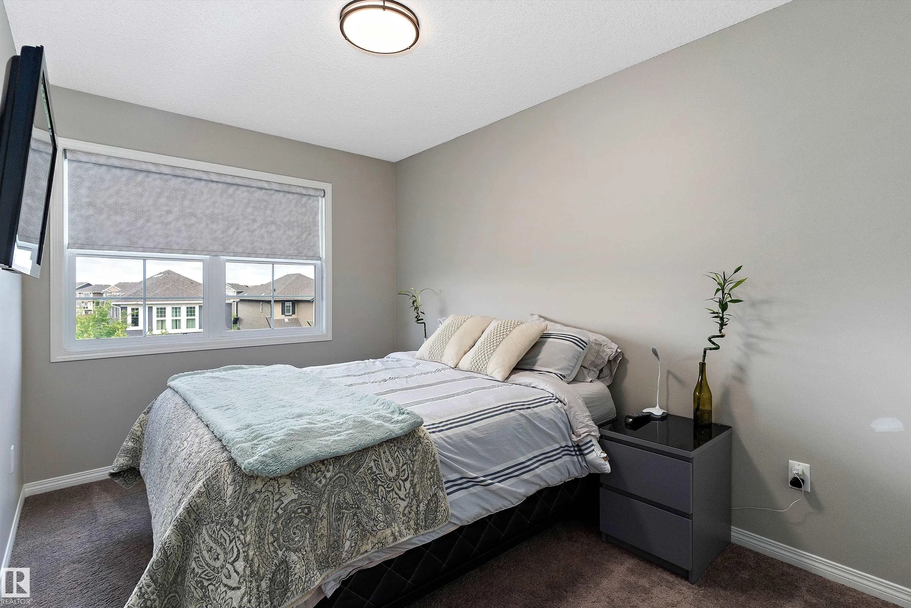 4019 ORCHARDS Drive