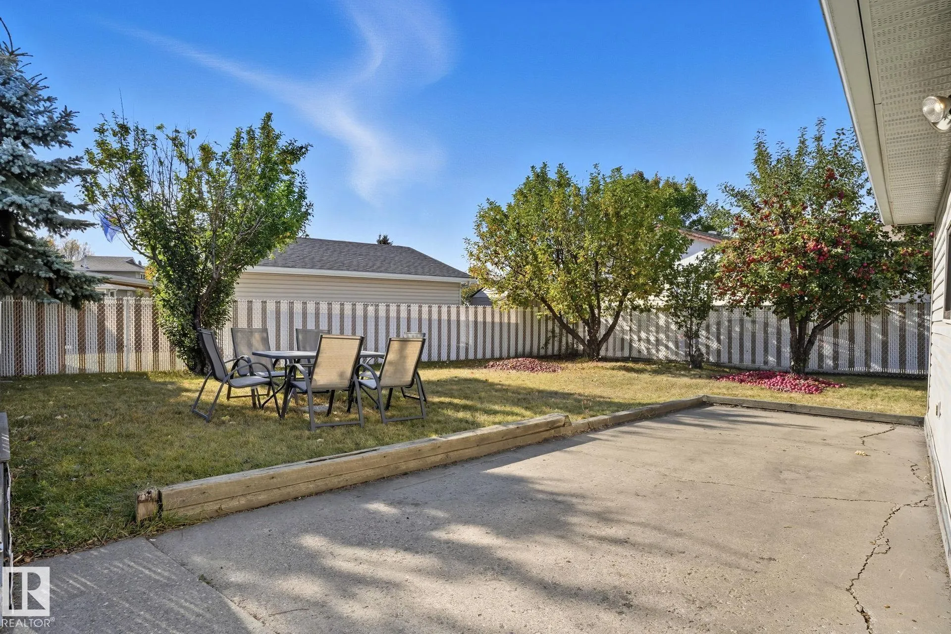 14208 30 Street