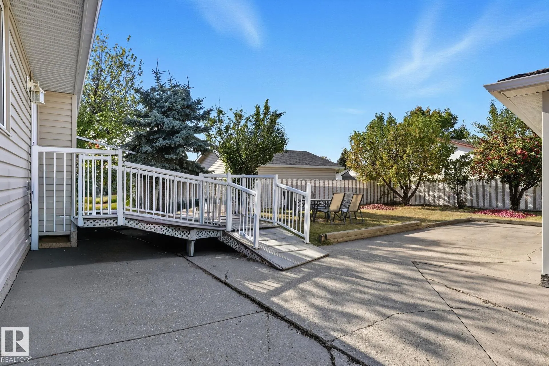 14208 30 Street