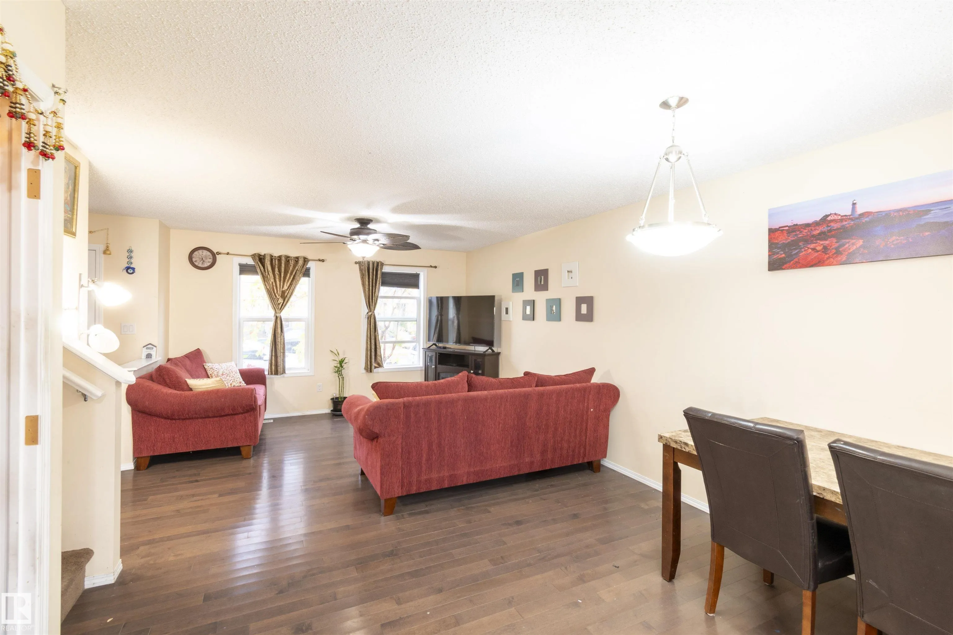 3019 ARTHURS Crescent
