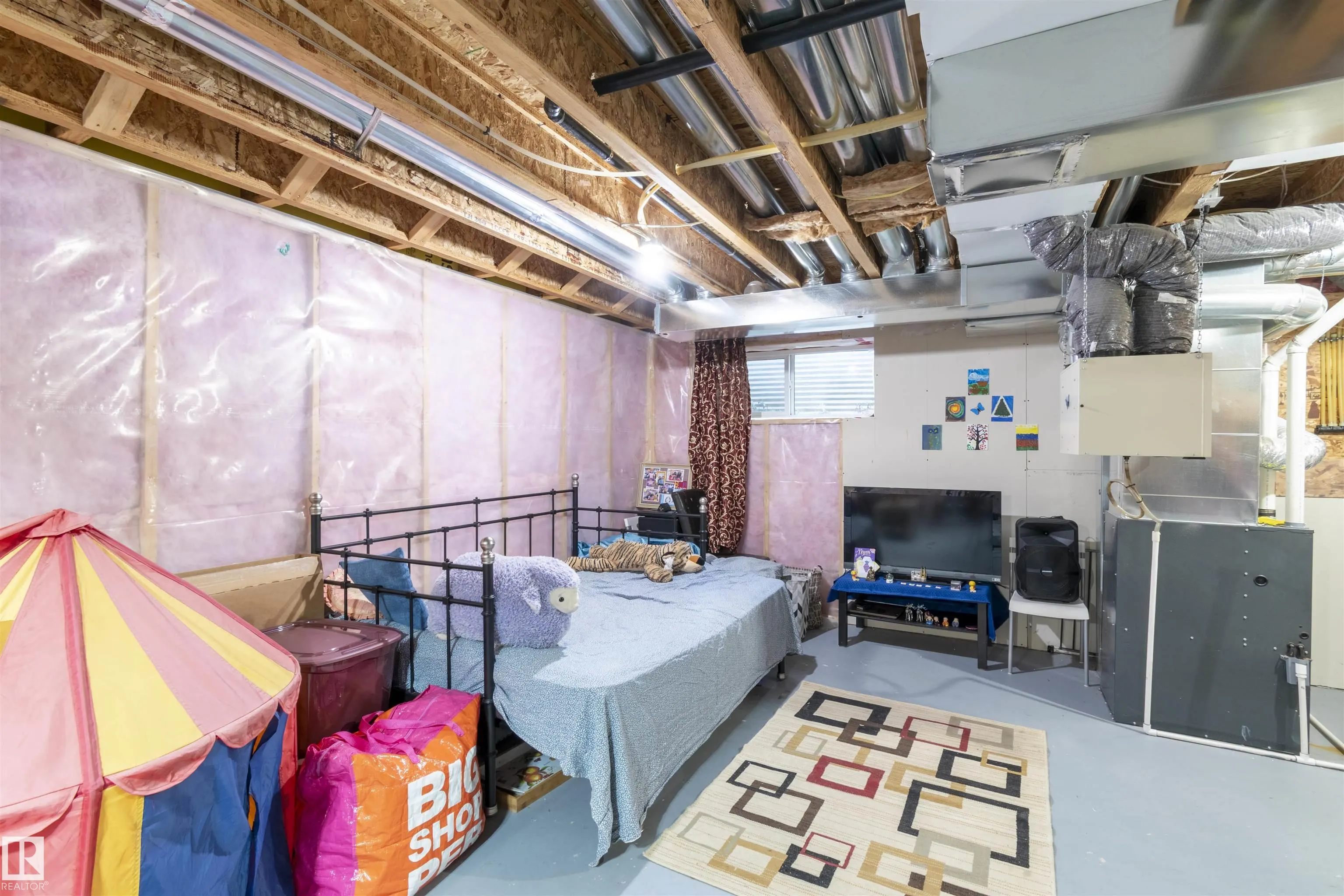 3019 ARTHURS Crescent