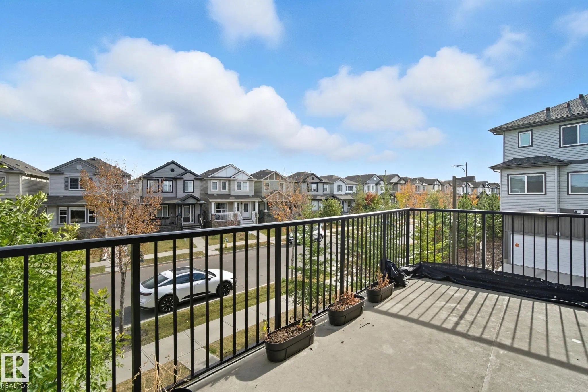 1604 33A Street
