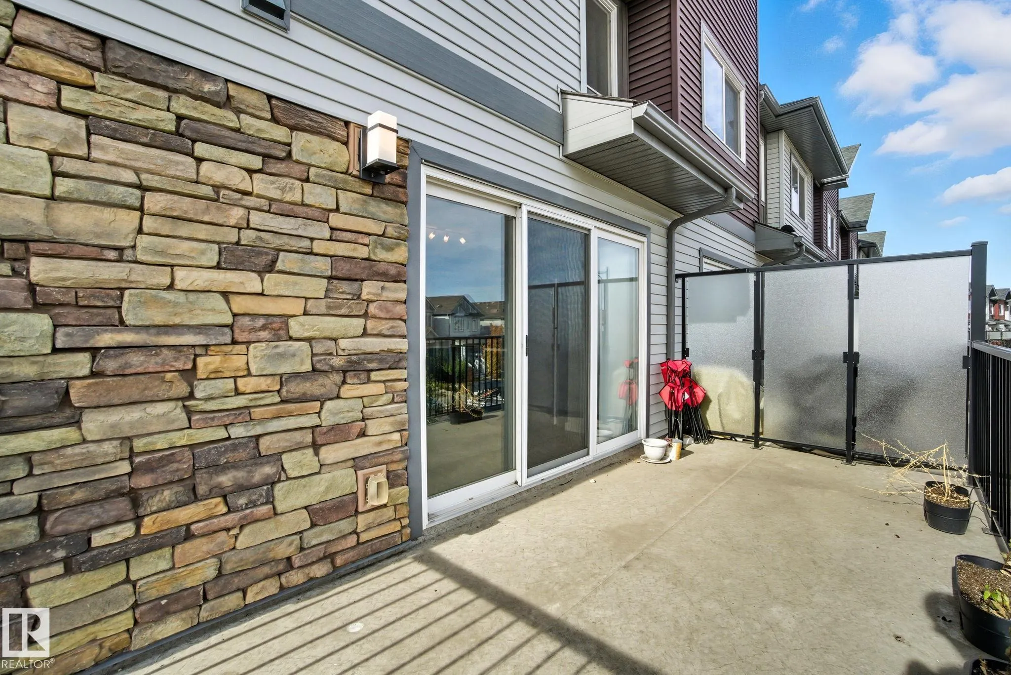 1604 33A Street