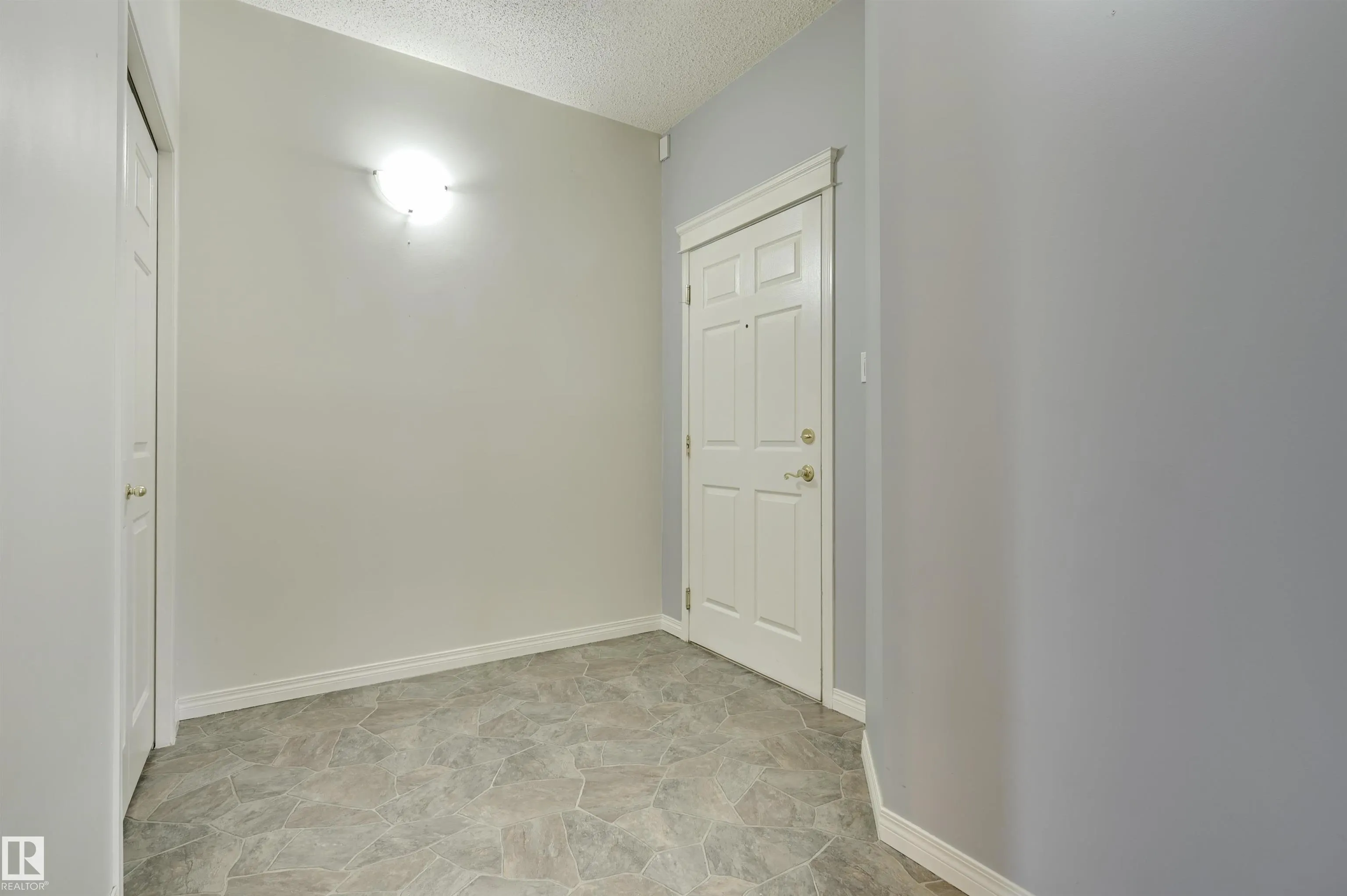 11308 130 Avenue
