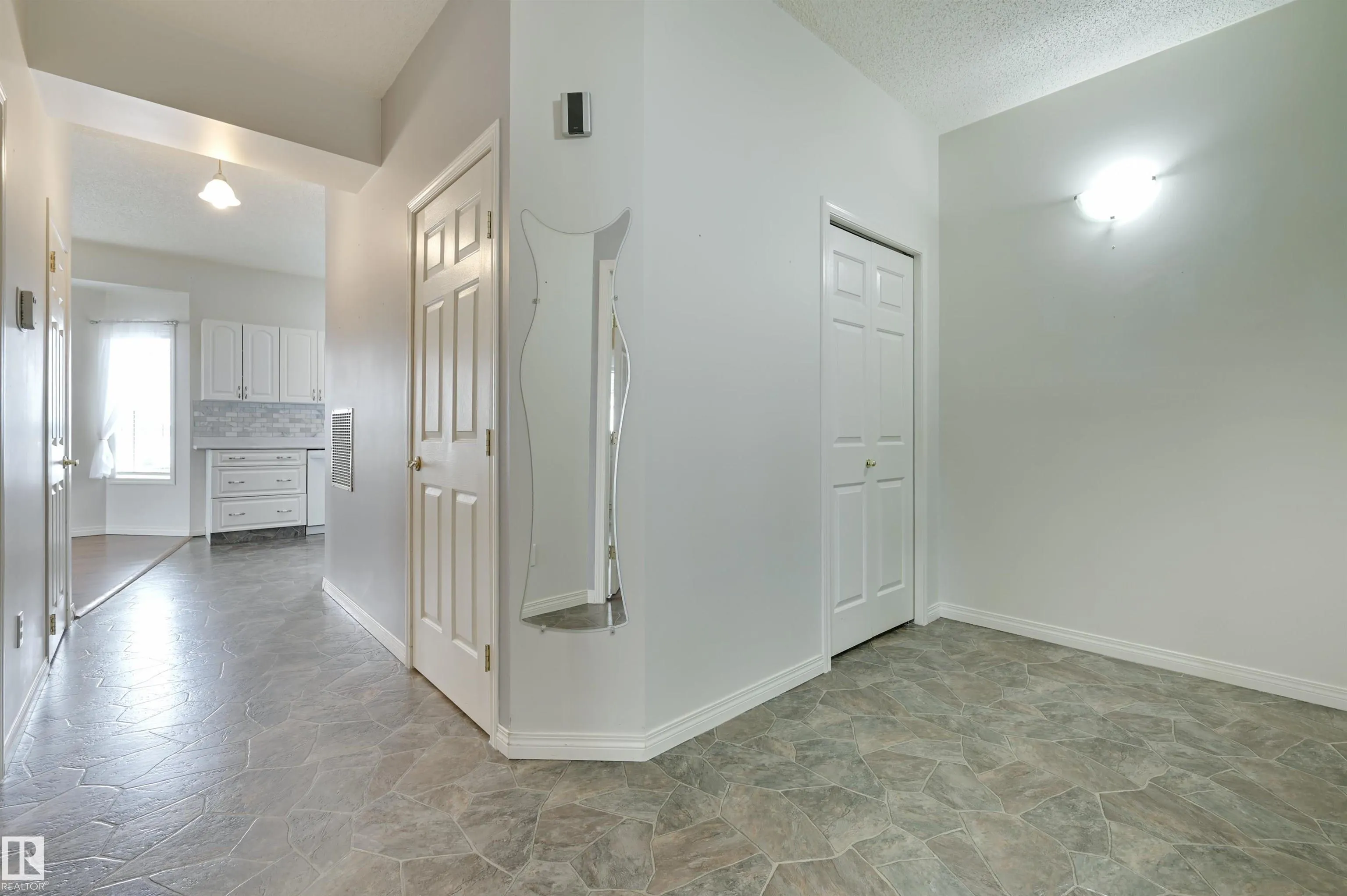 11308 130 Avenue