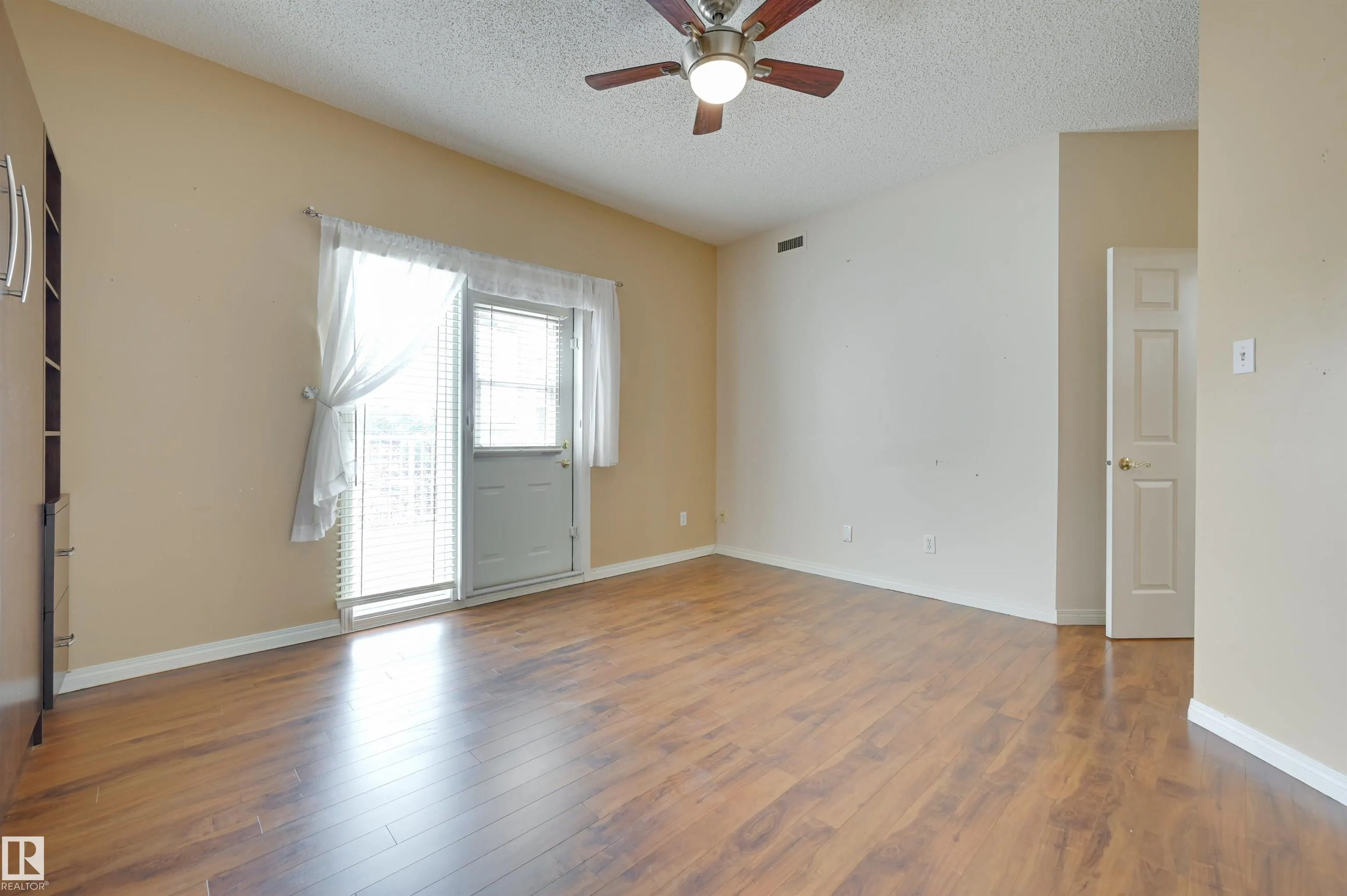 11308 130 Avenue