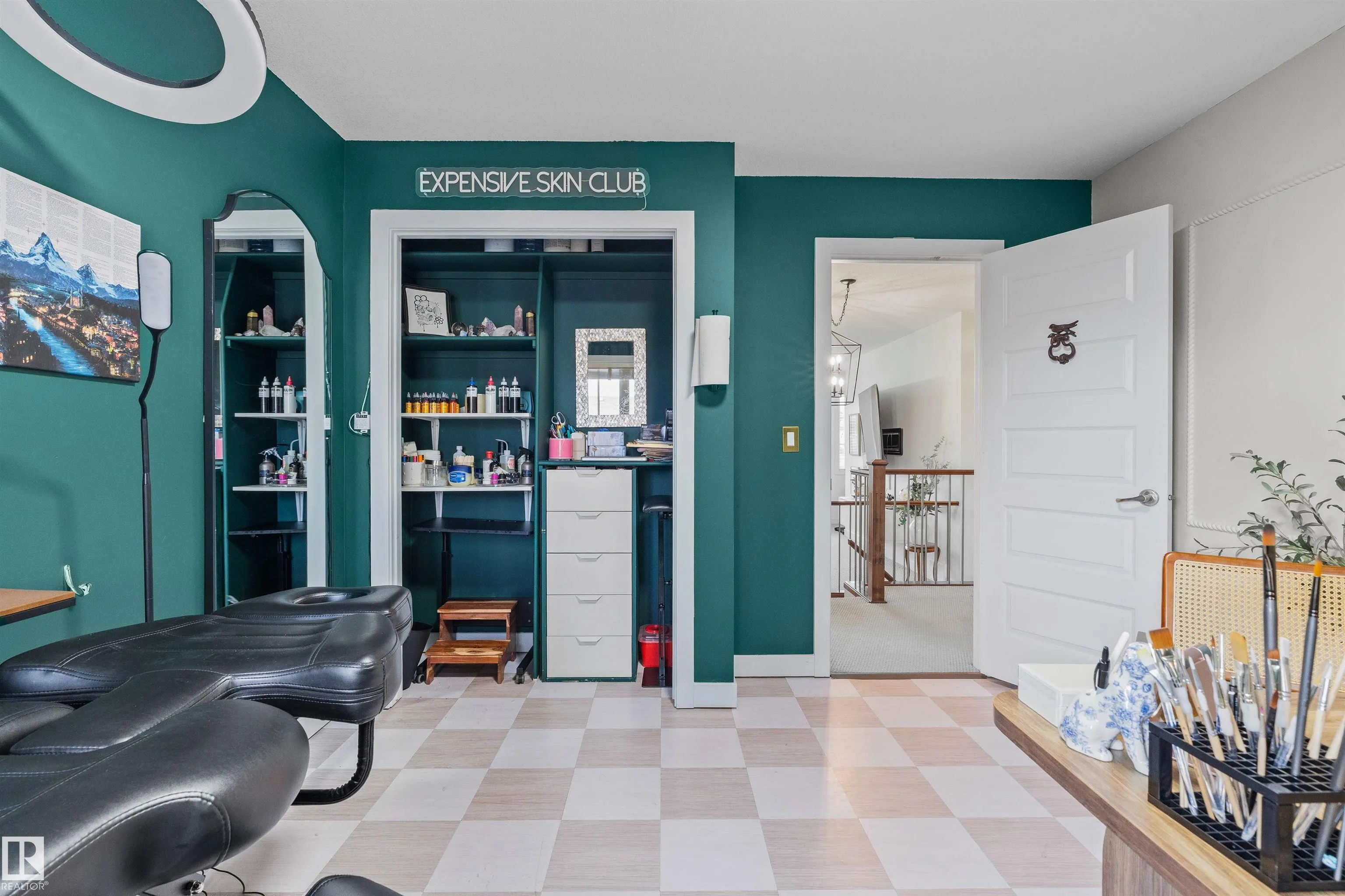 2706 ANDERSON Crescent