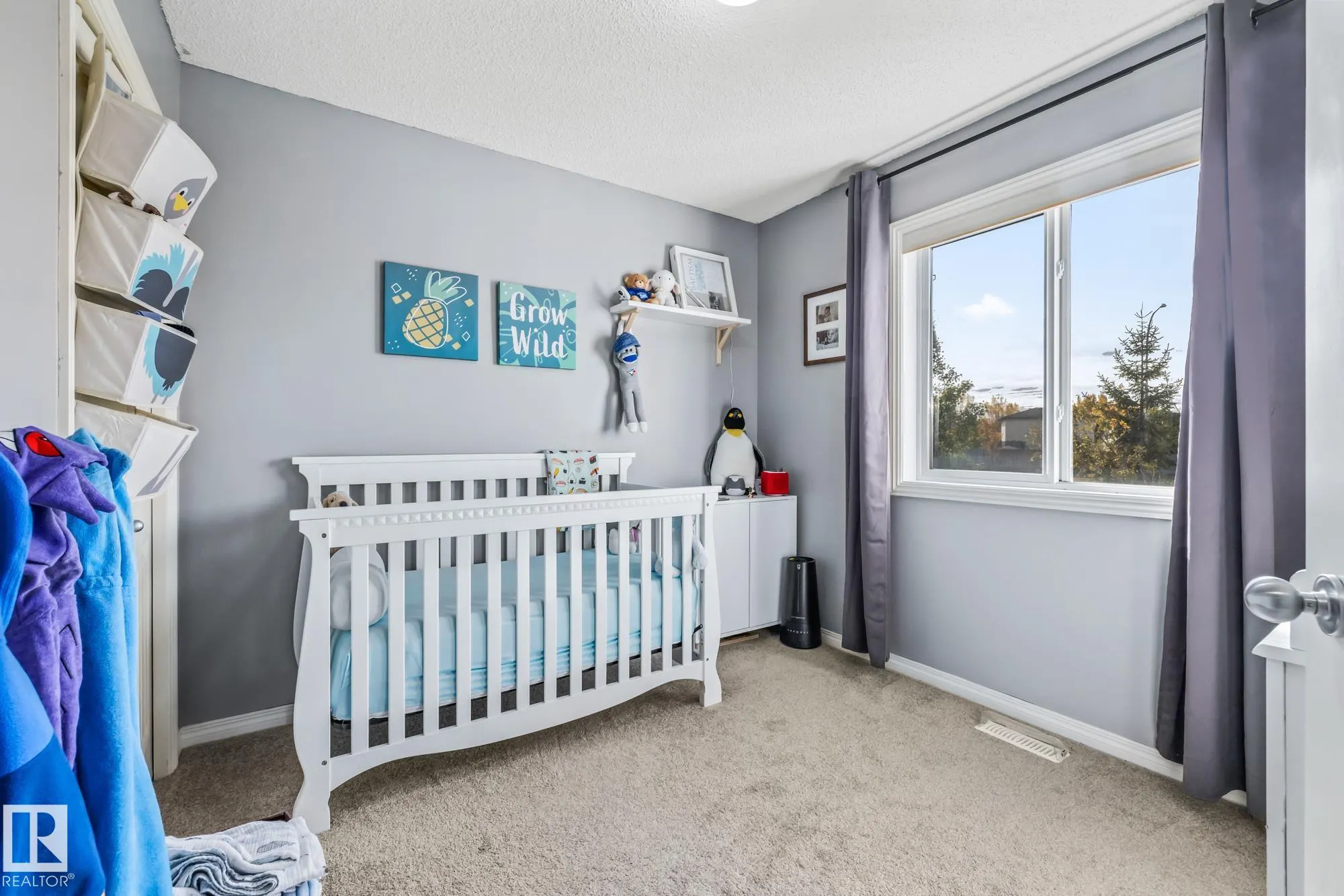 355 SUMMERTON Crescent