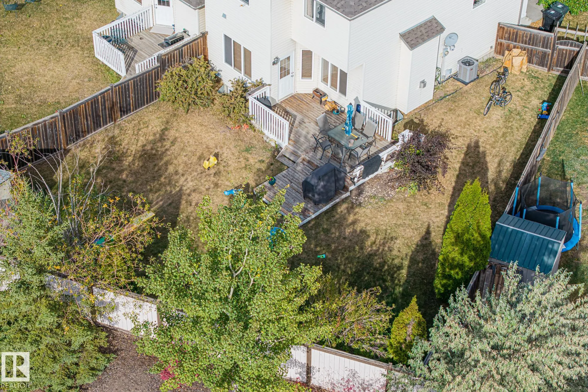 355 SUMMERTON Crescent