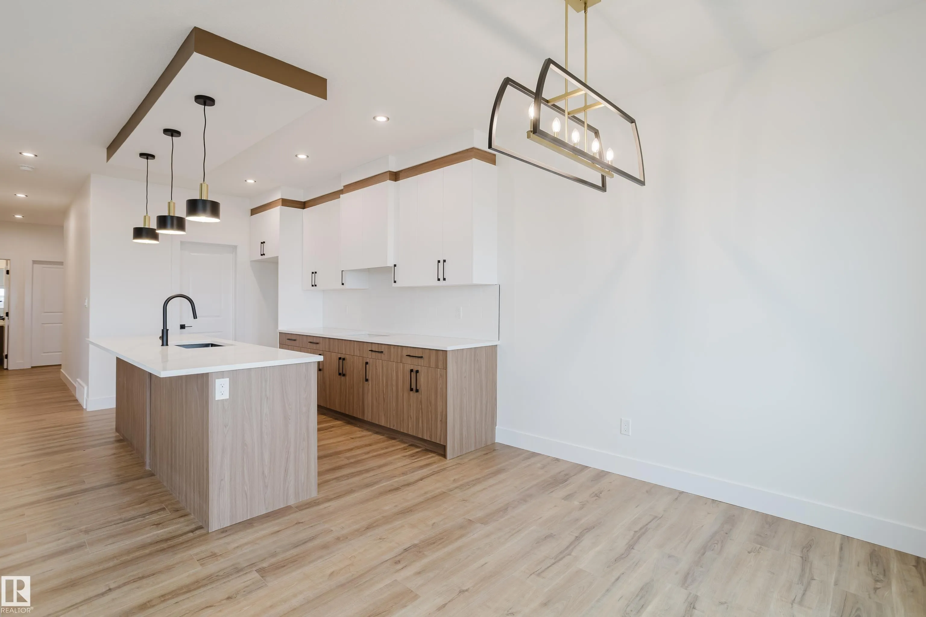 341 Munn Way