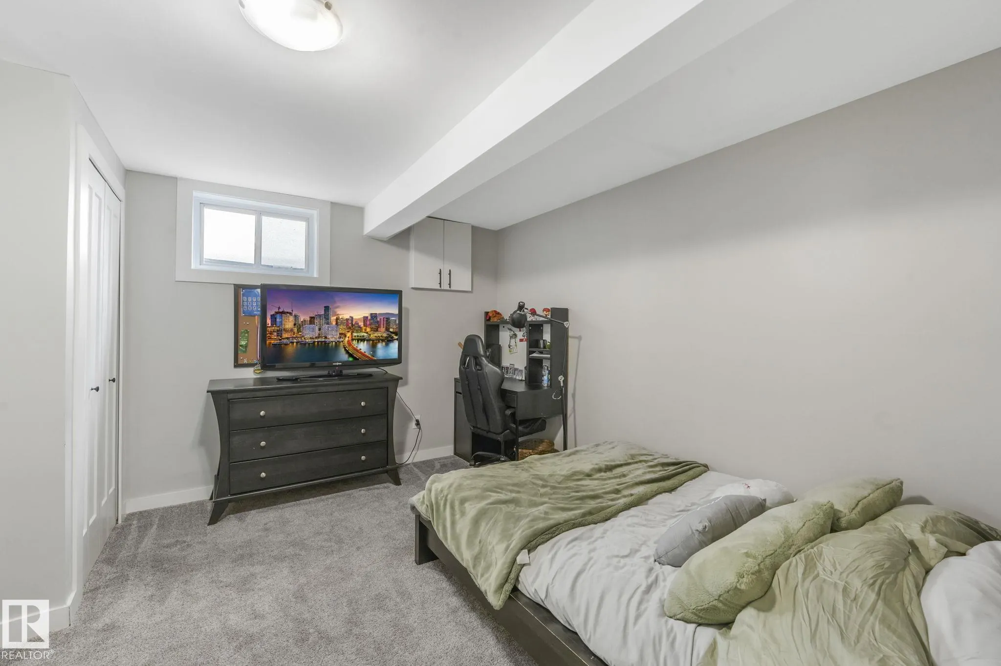 1020 MONY PENNY Crescent