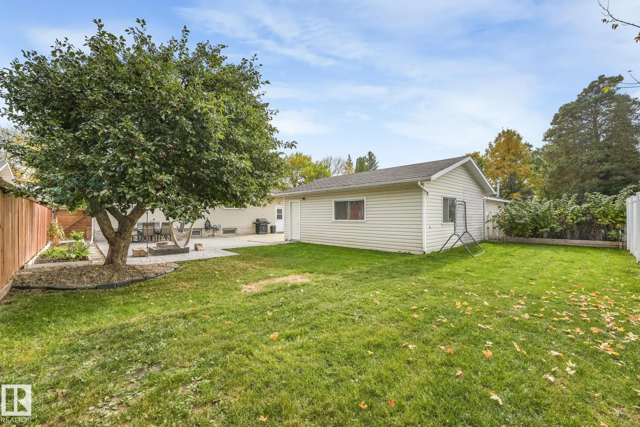 1020 MONY PENNY Crescent