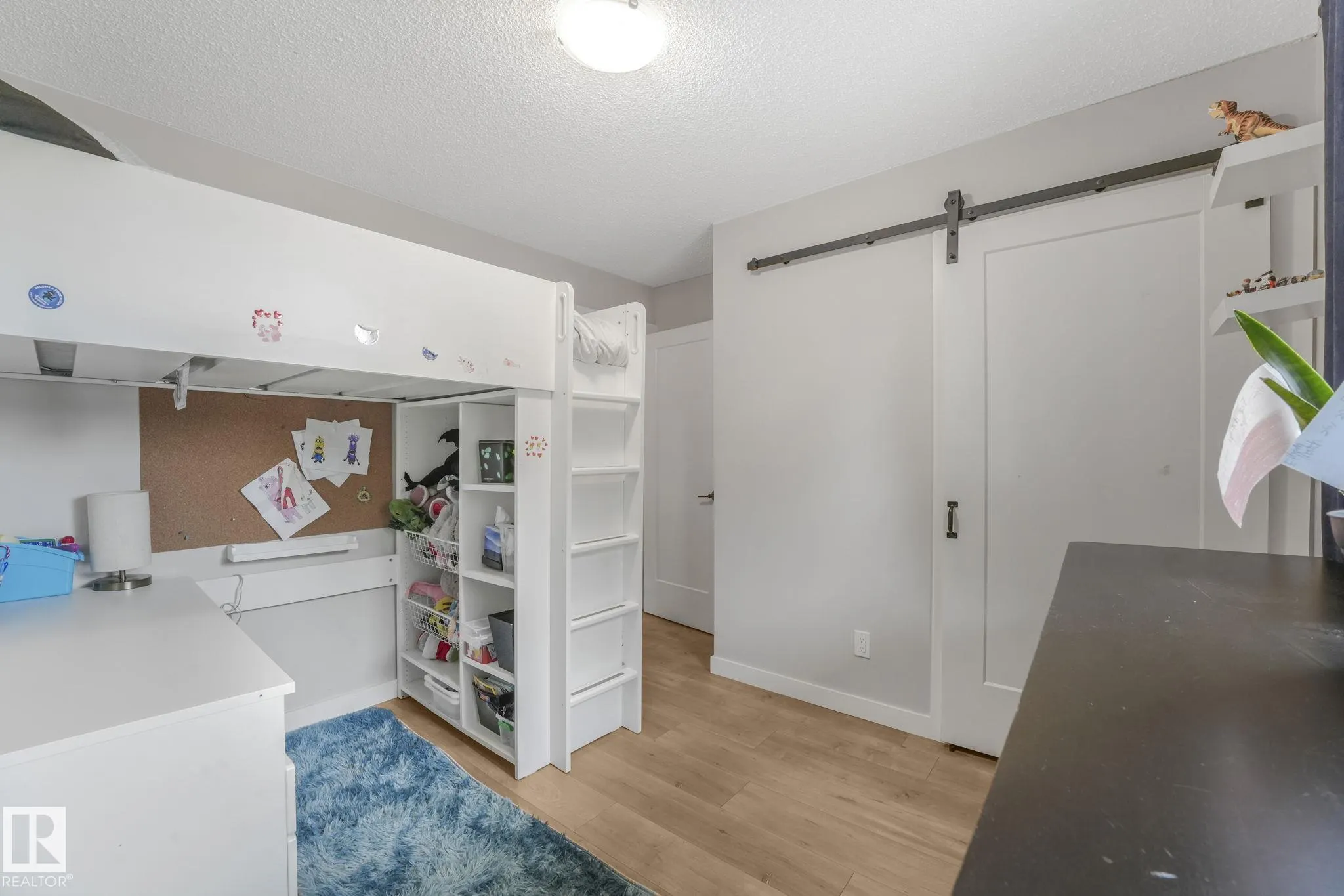 1020 MONY PENNY Crescent