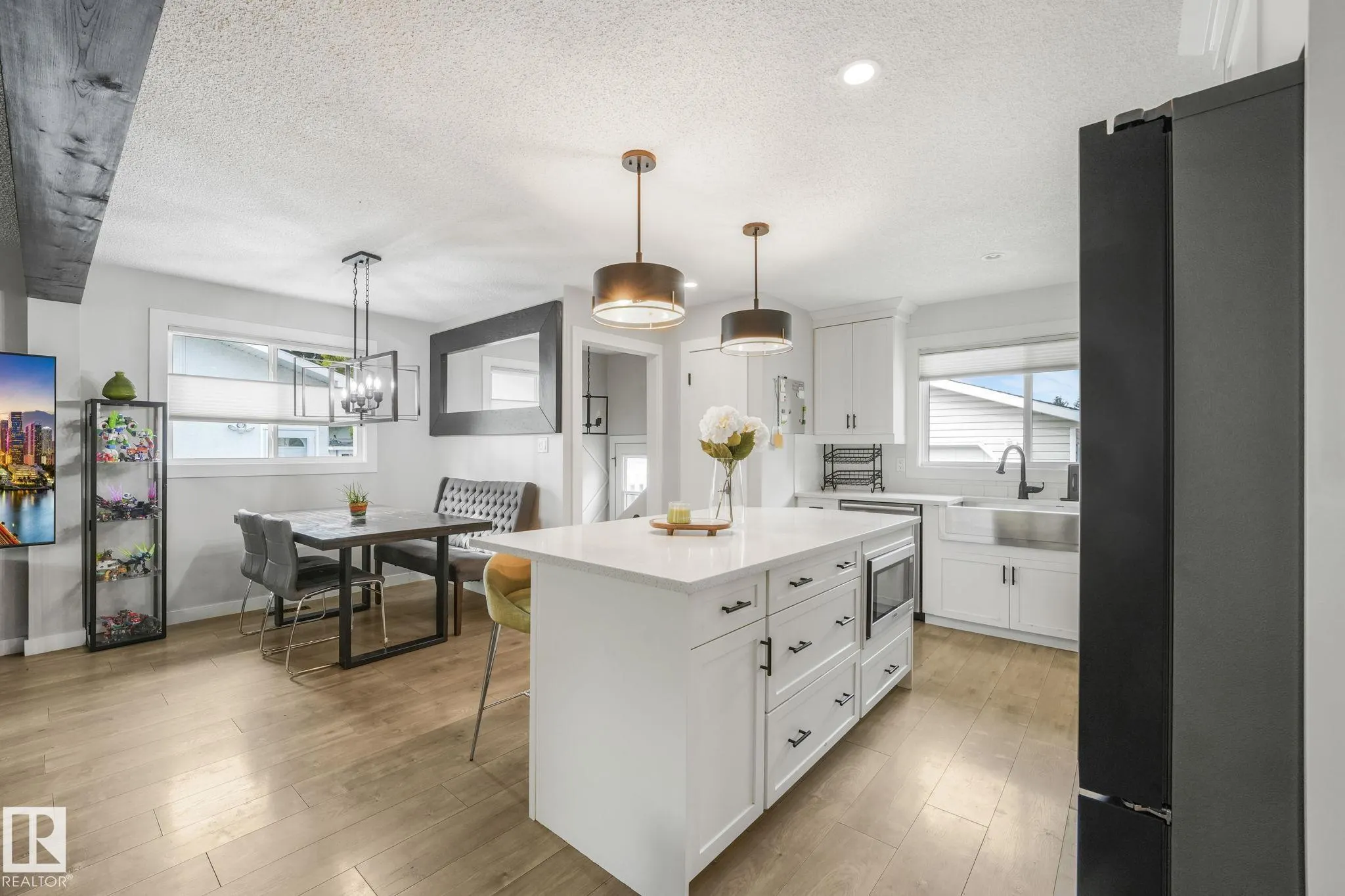 1020 MONY PENNY Crescent