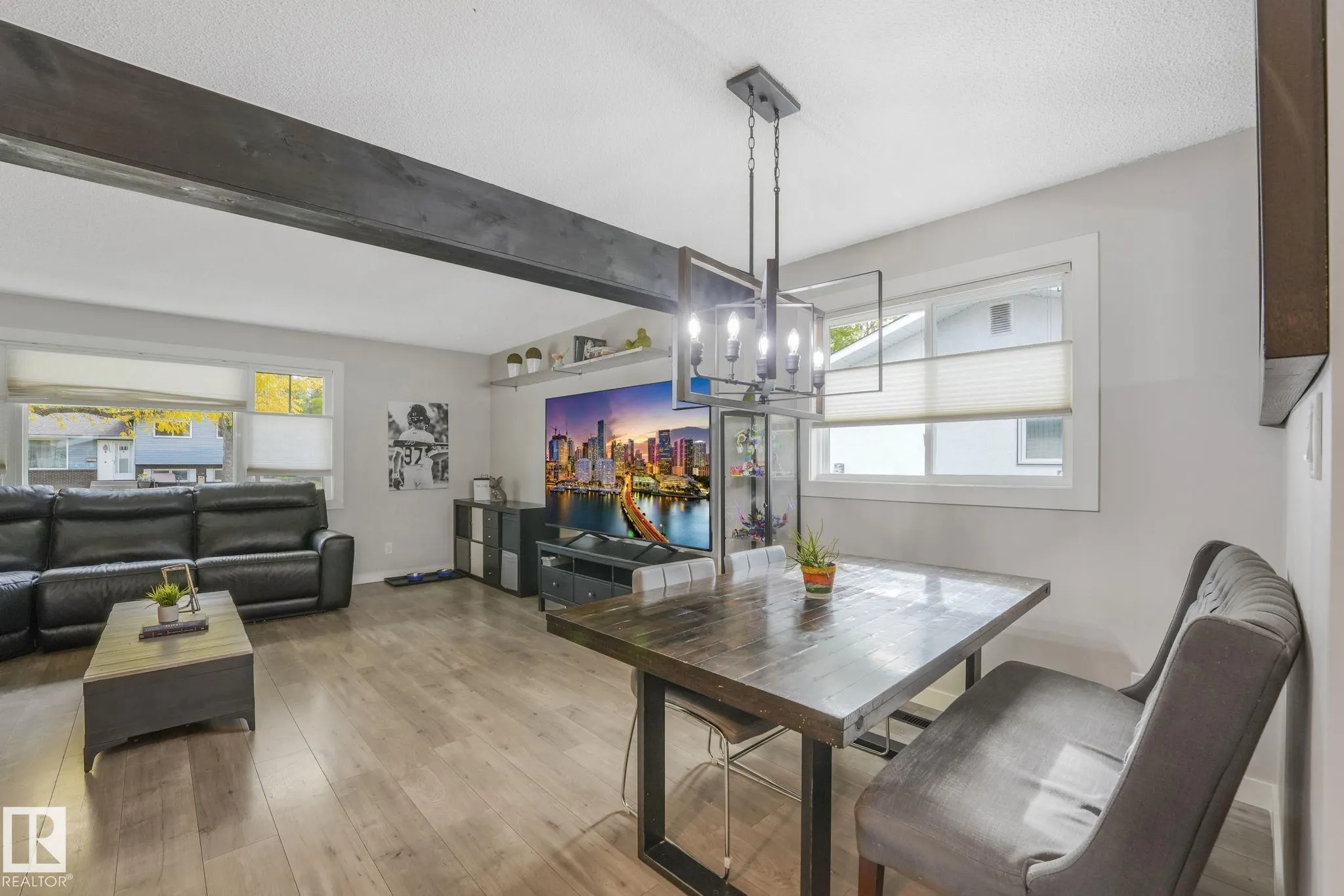 1020 MONY PENNY Crescent
