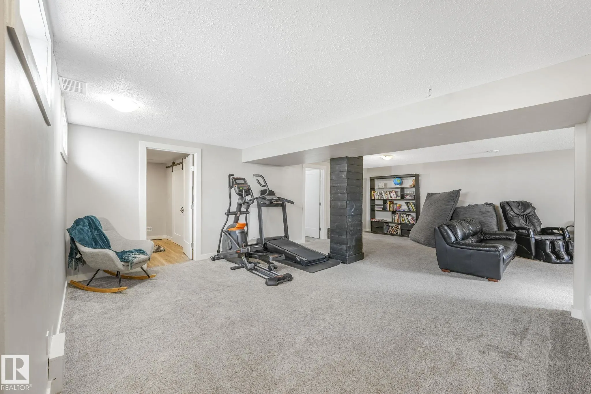 1020 MONY PENNY Crescent