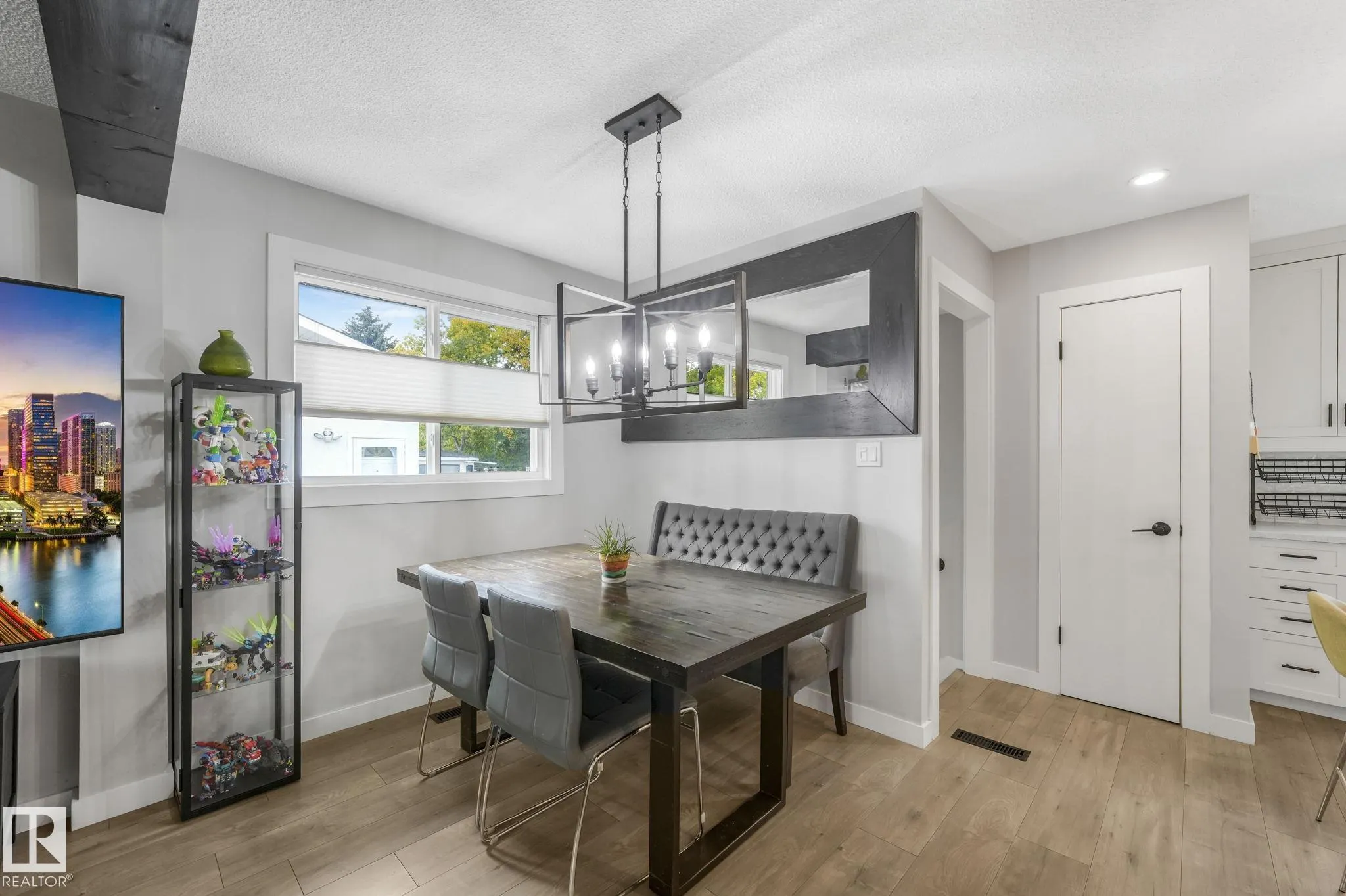 1020 MONY PENNY Crescent