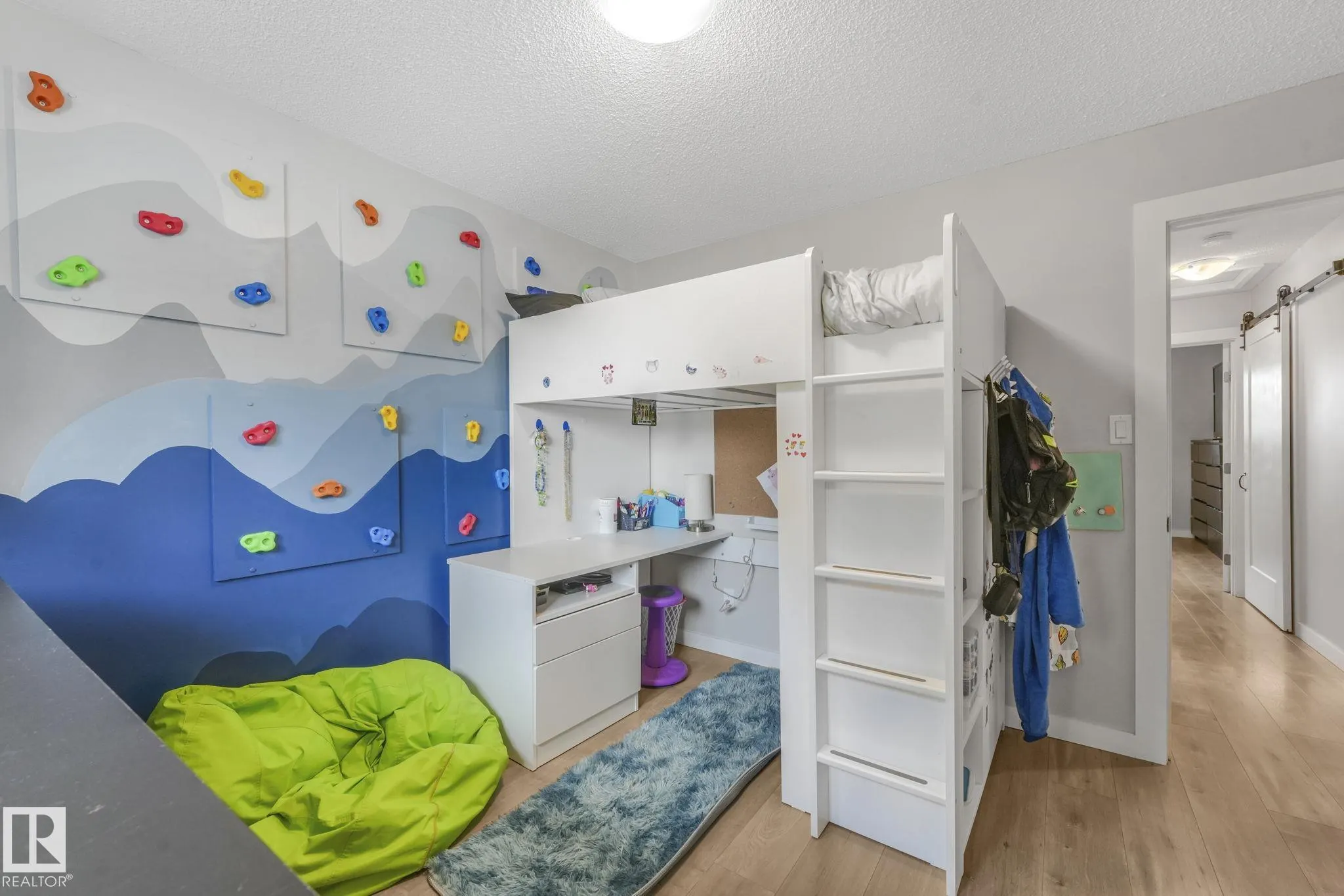 1020 MONY PENNY Crescent