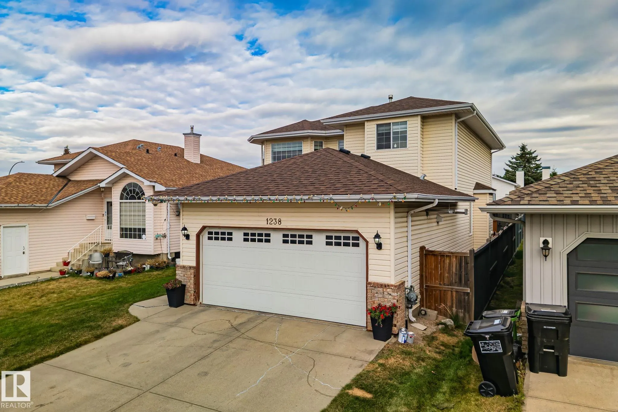 1238 Joyce Crescent