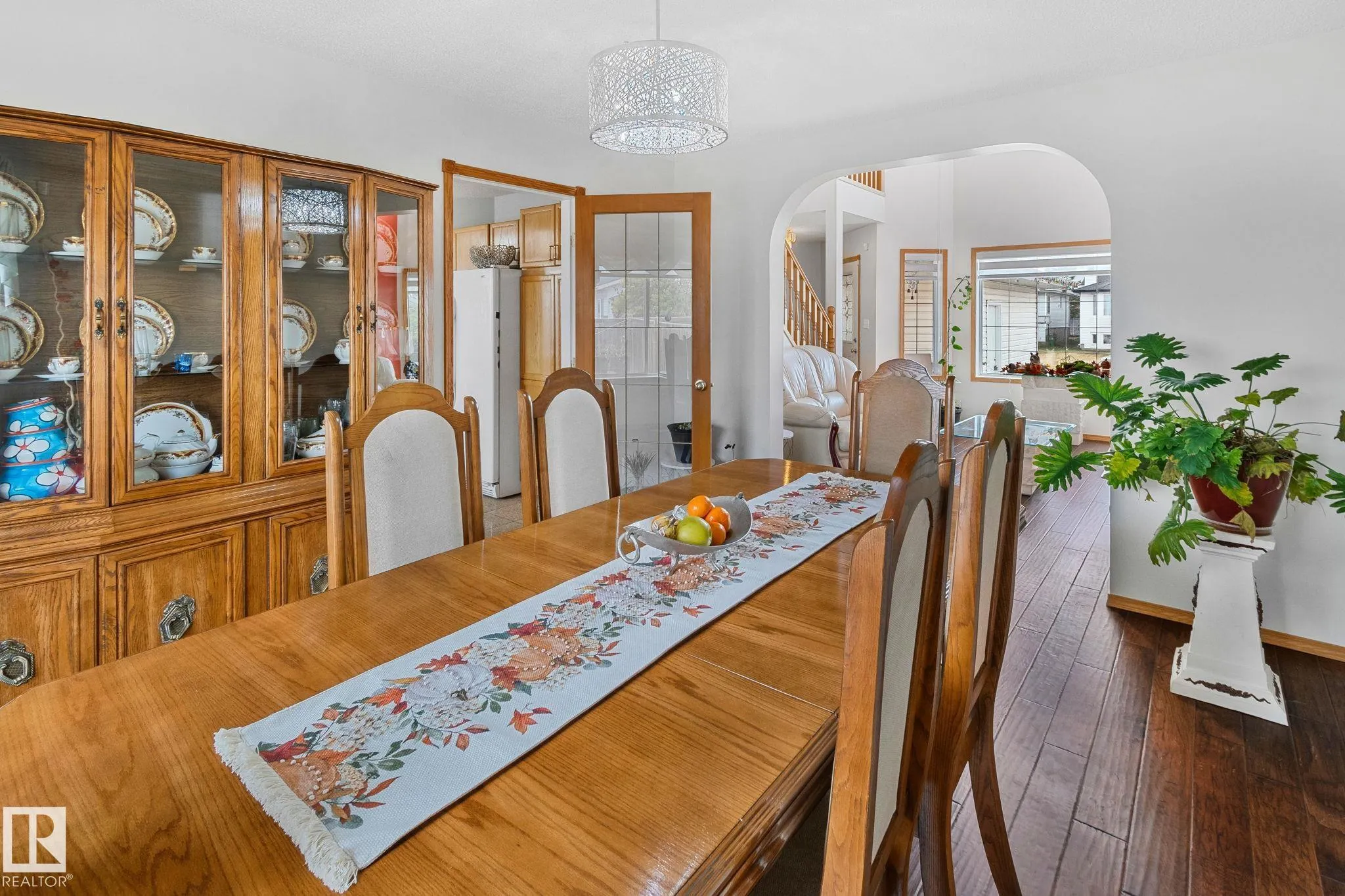 1238 Joyce Crescent