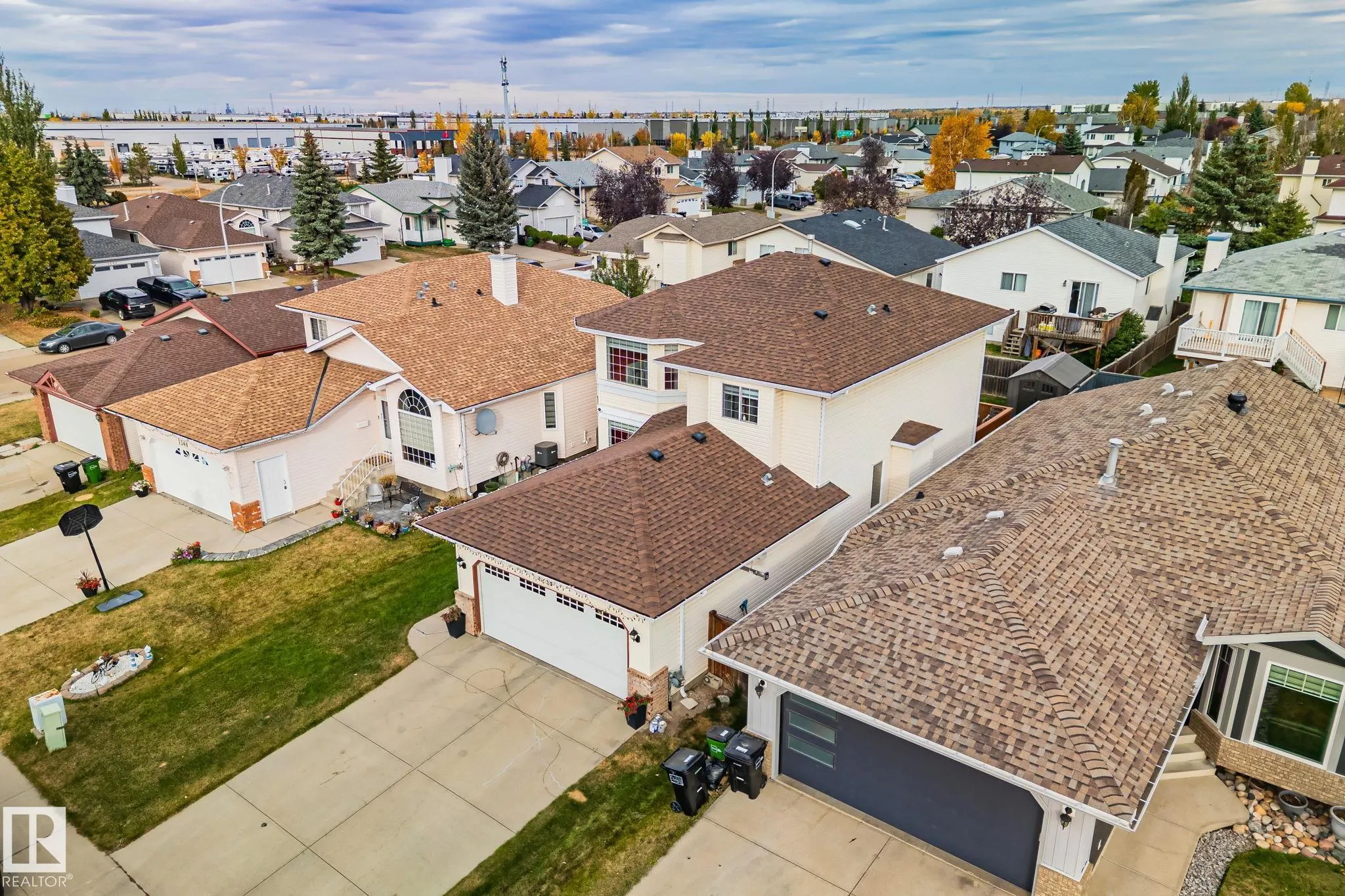 1238 Joyce Crescent