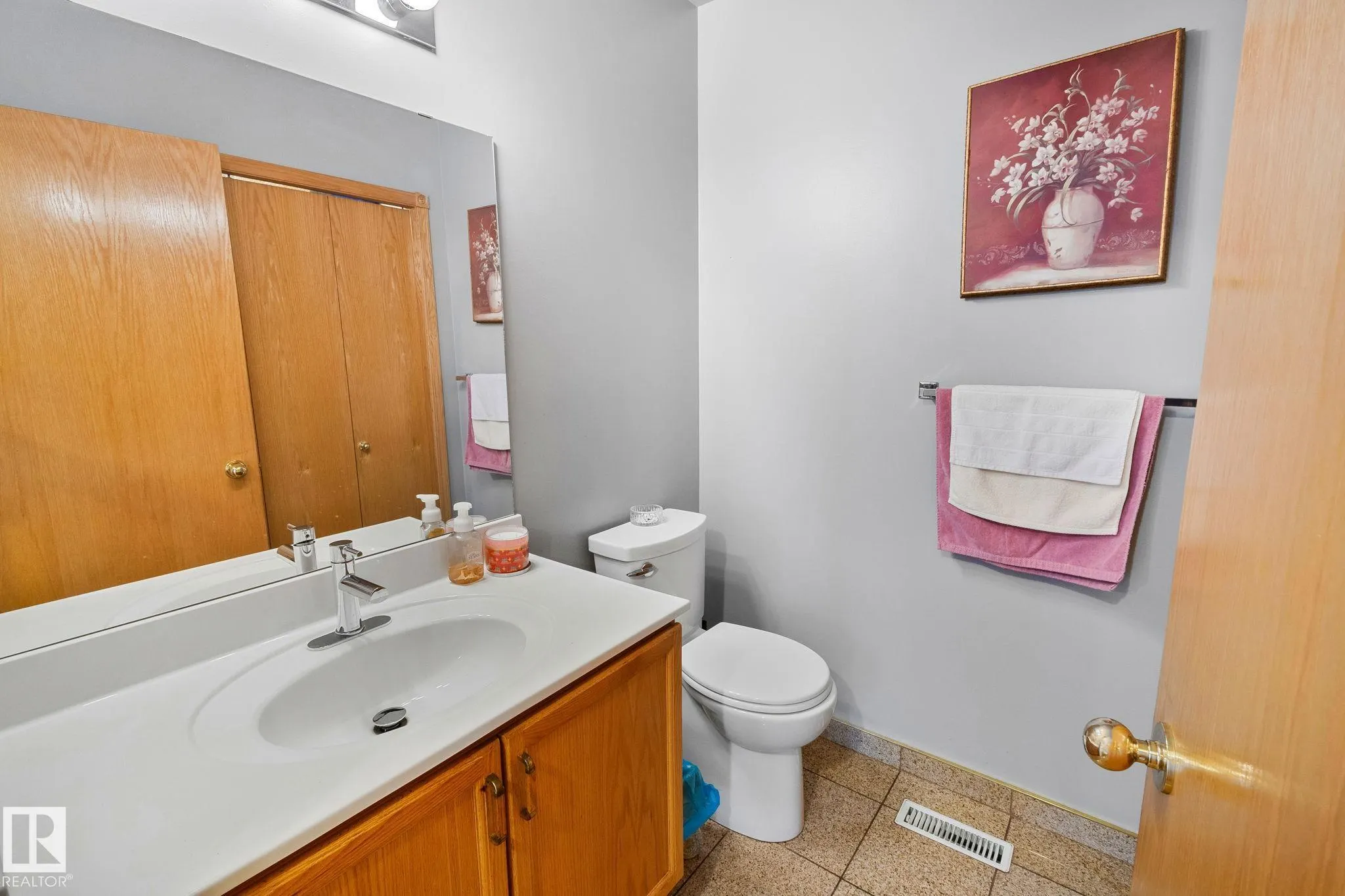 1238 Joyce Crescent
