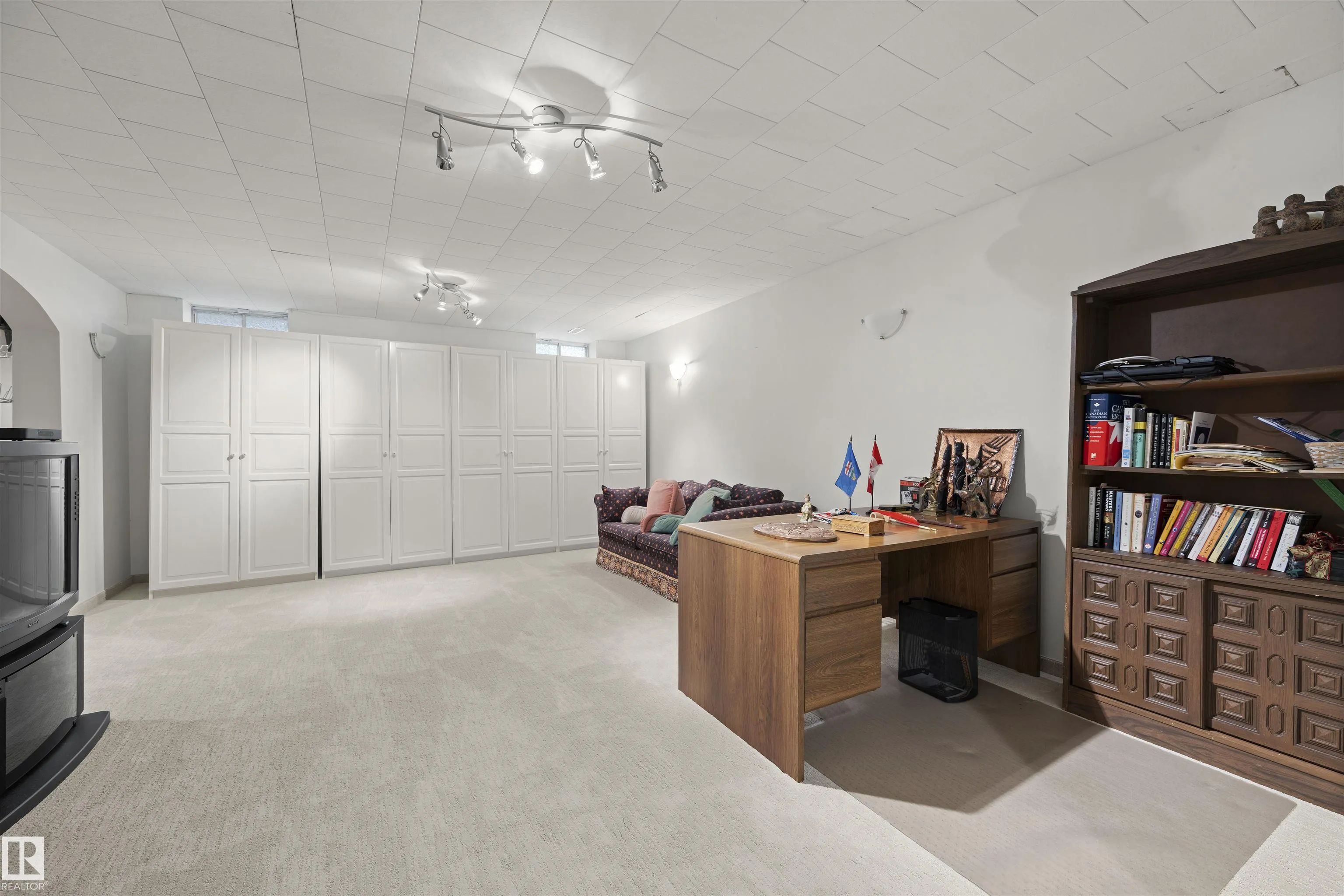 2811 125 Street