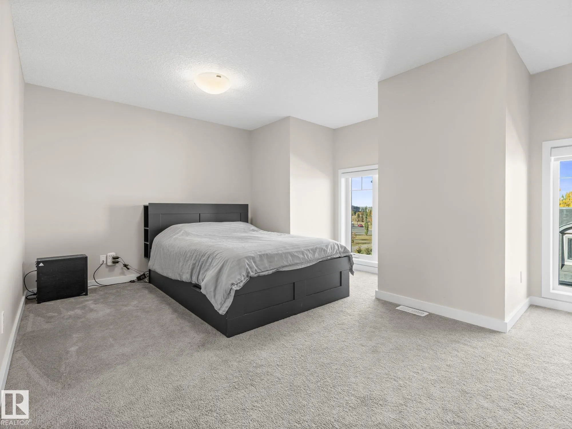 5873 MULLEN Place