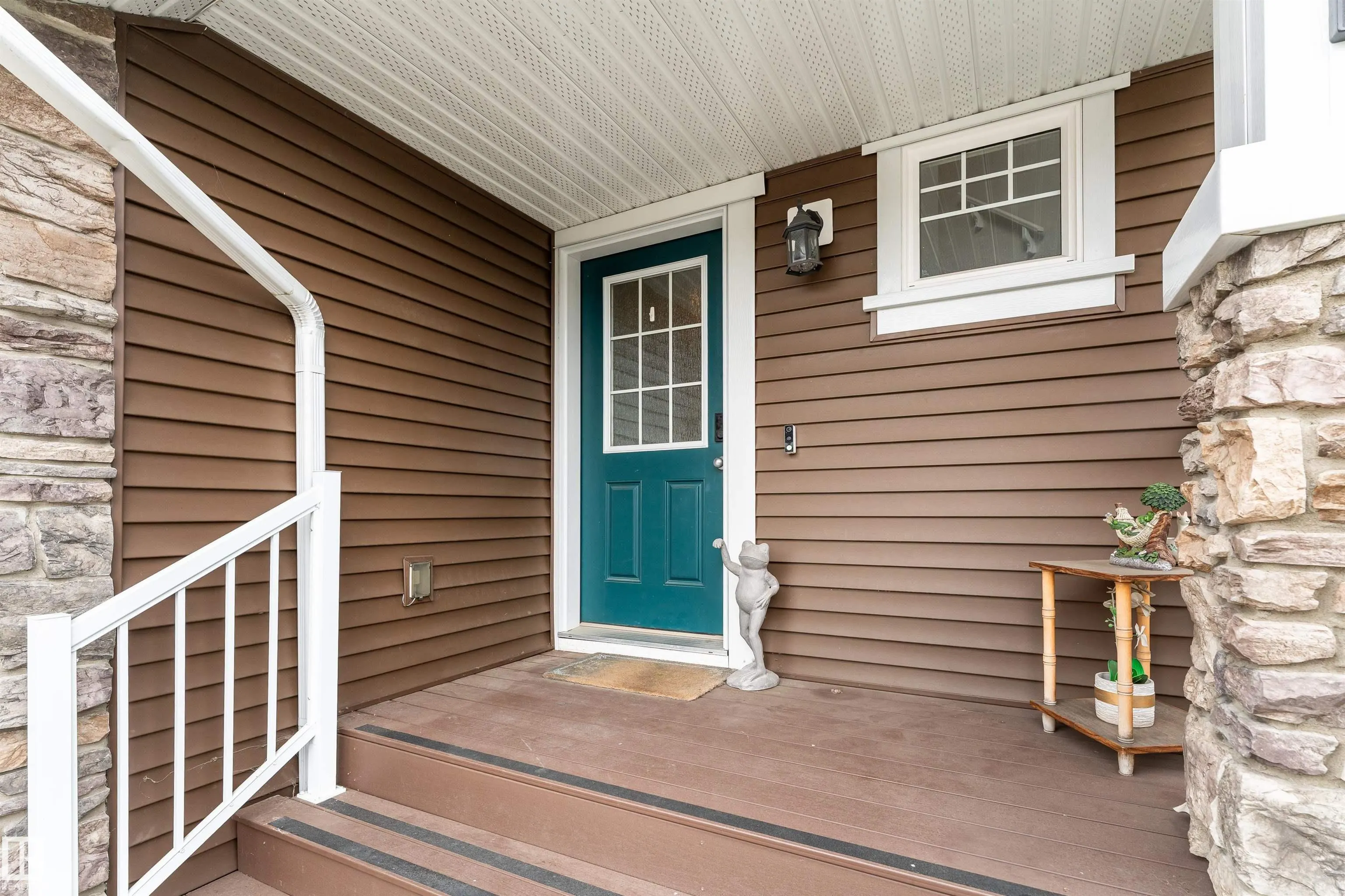 521 EBBERS Way