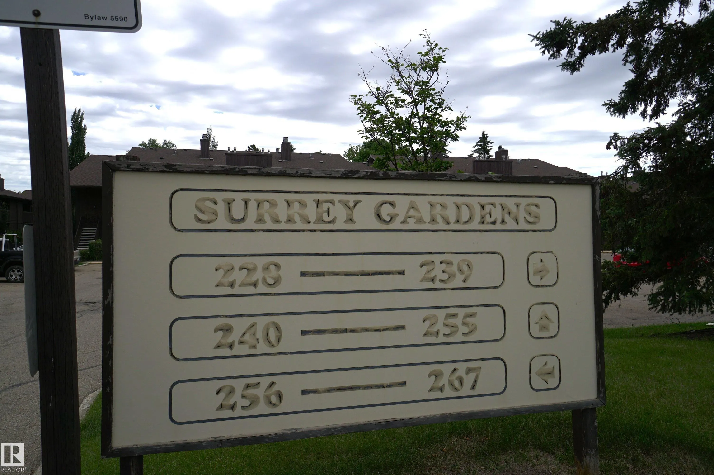 245 SURREY GARDENS Gardens