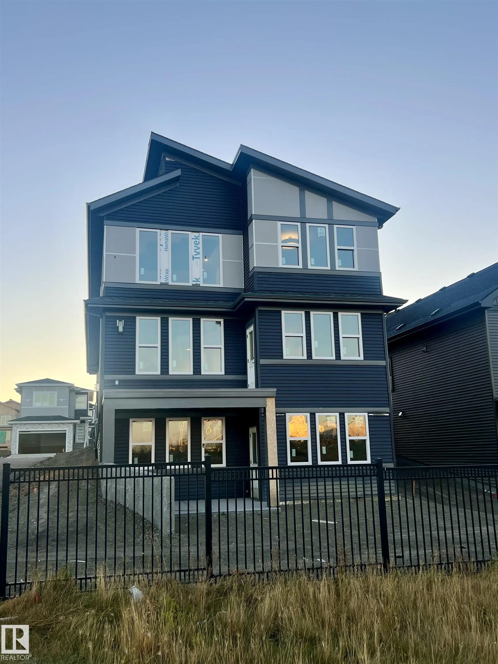 48 ELDRIDGE Point(e)