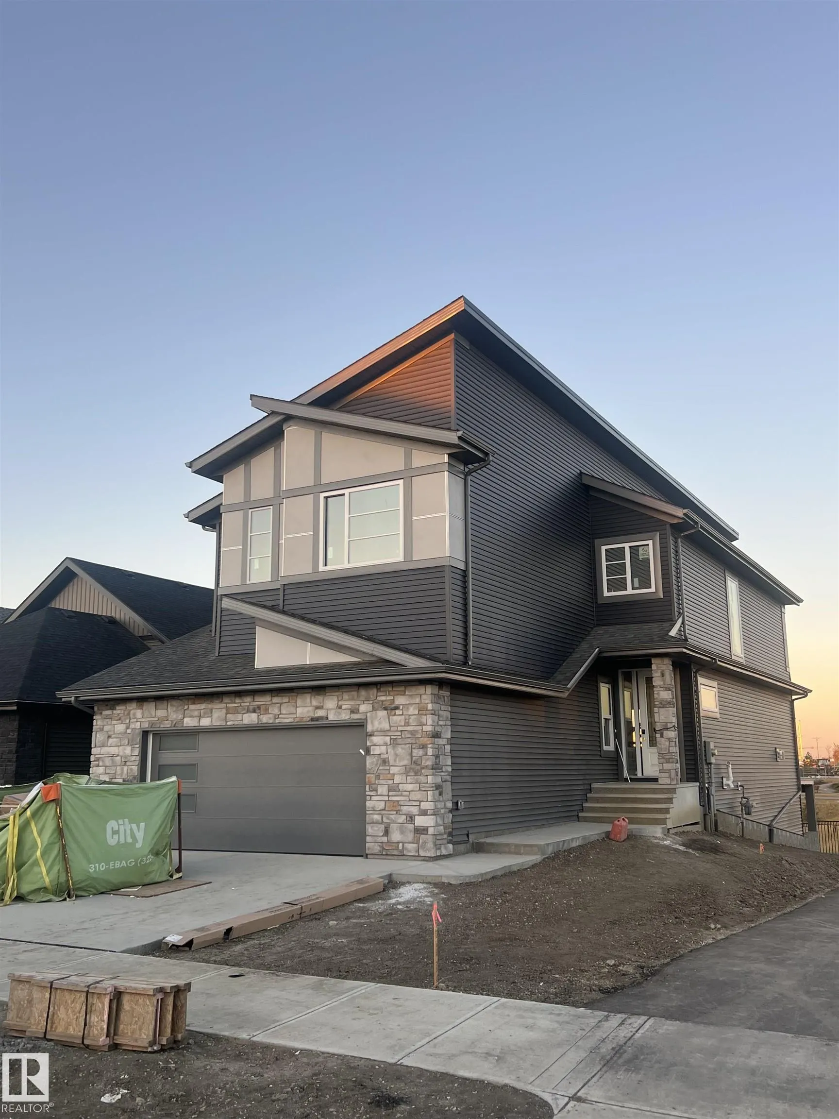 48 ELDRIDGE Point(e)