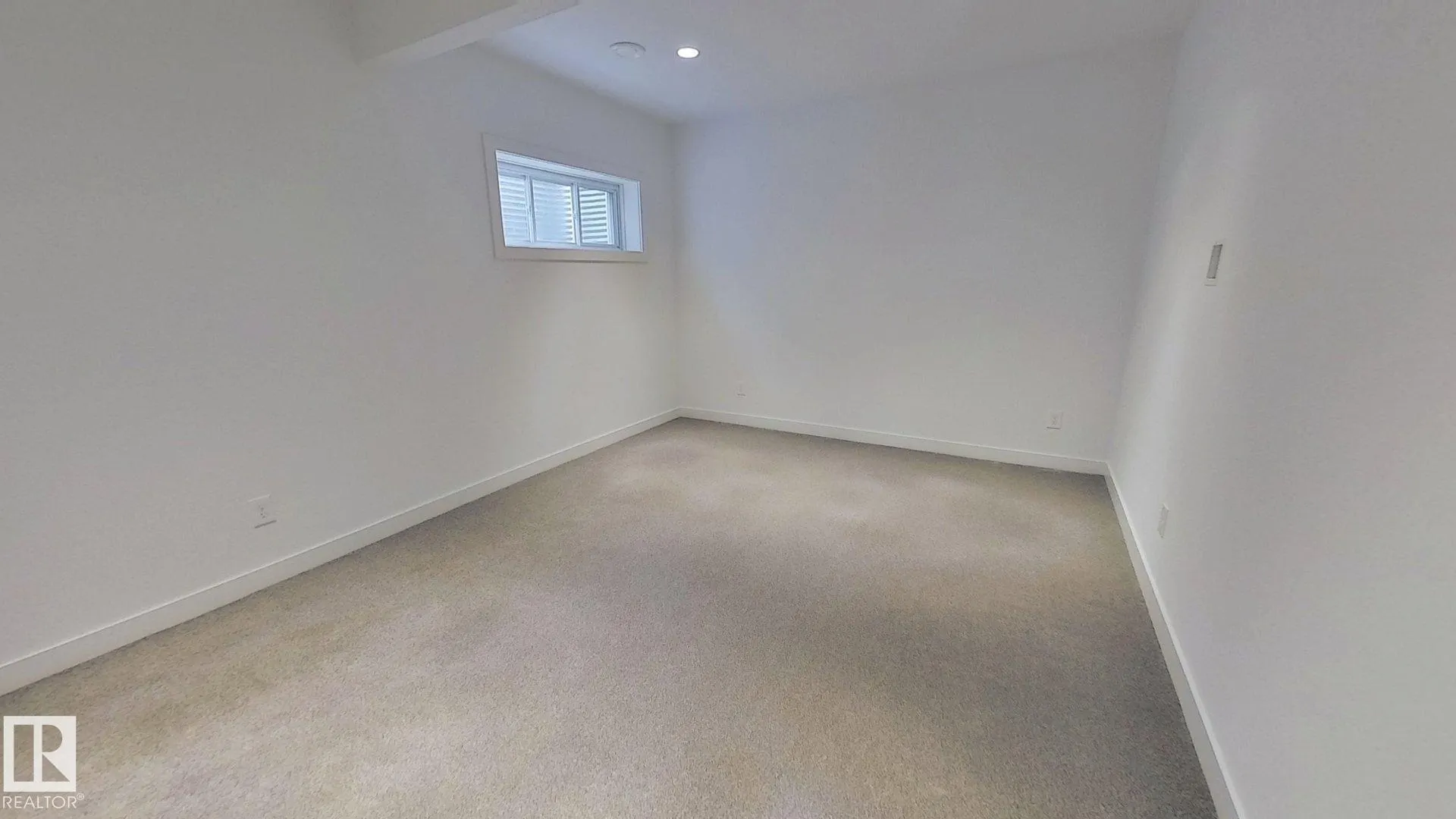 122 SUNTERRA Way