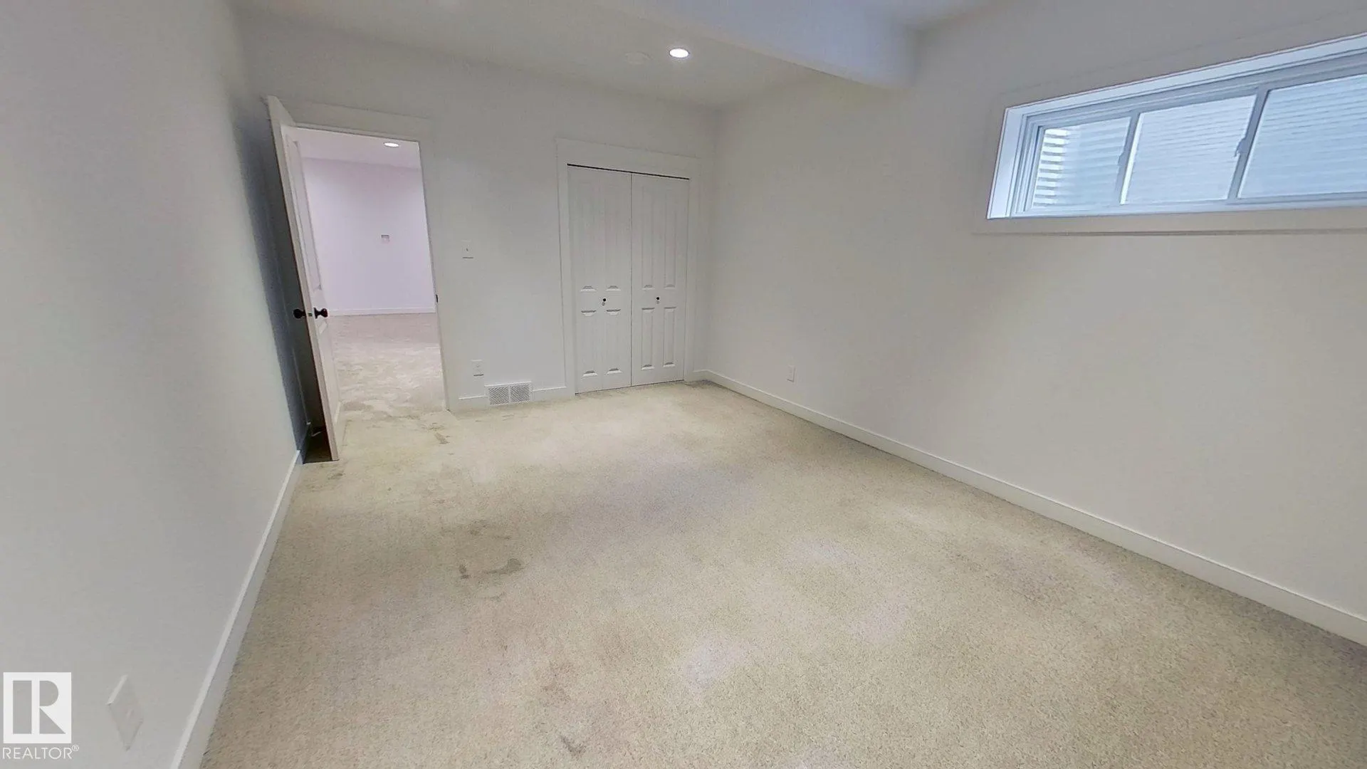 122 SUNTERRA Way