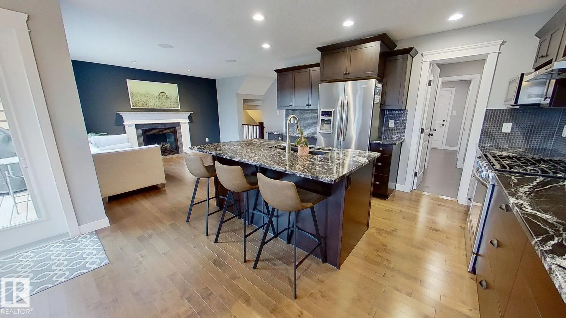 122 SUNTERRA Way