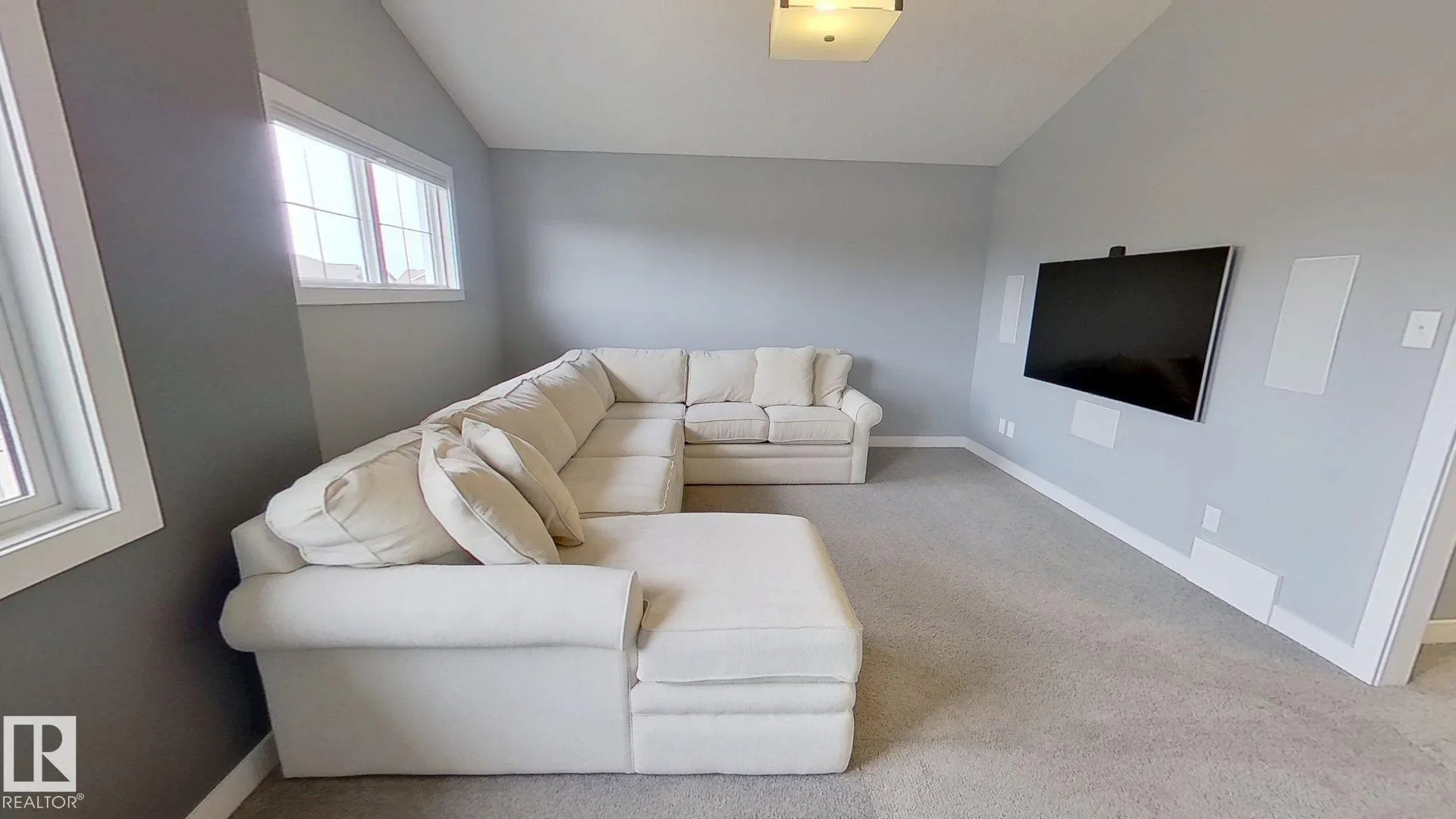 122 SUNTERRA Way