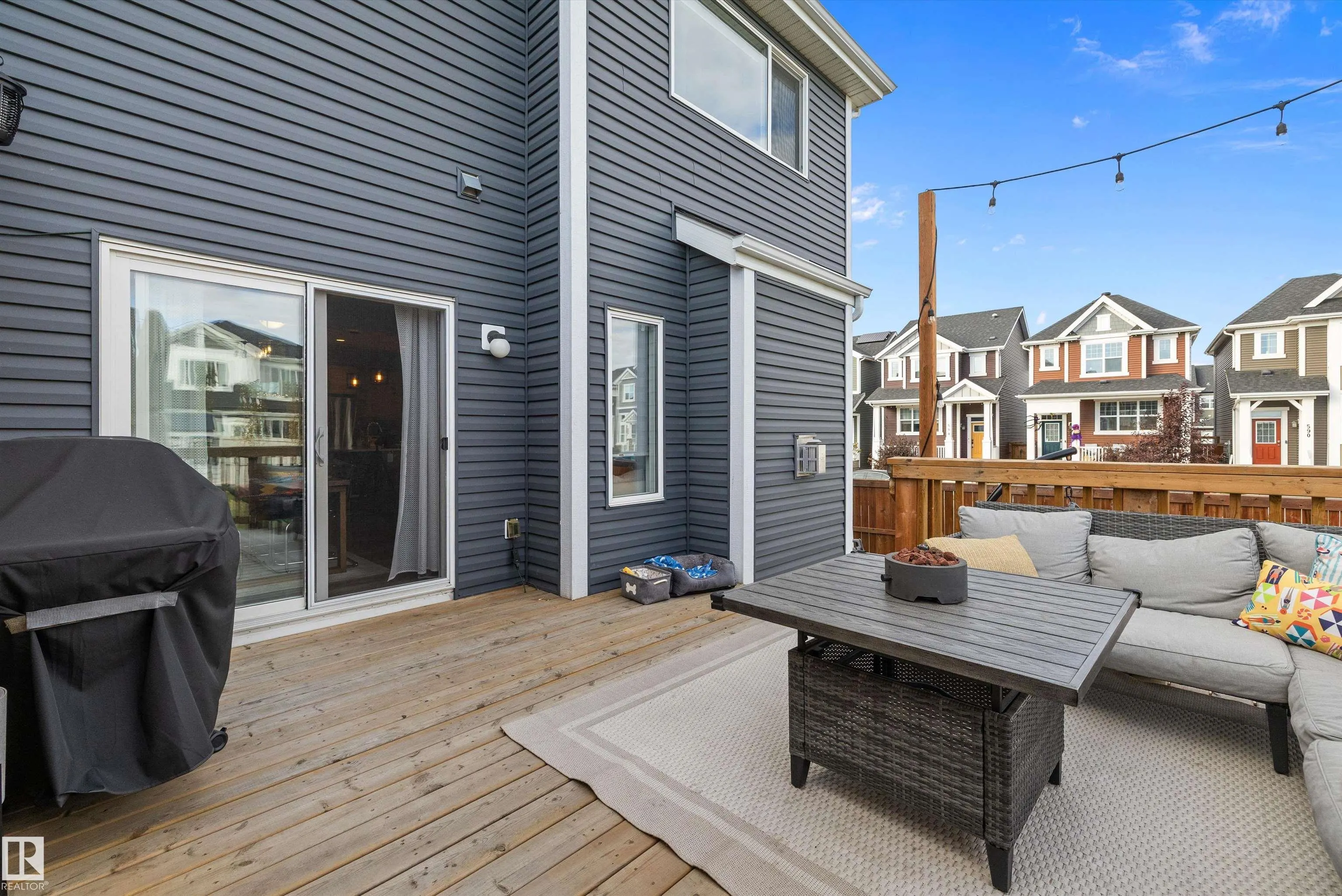 17 STOUT Place