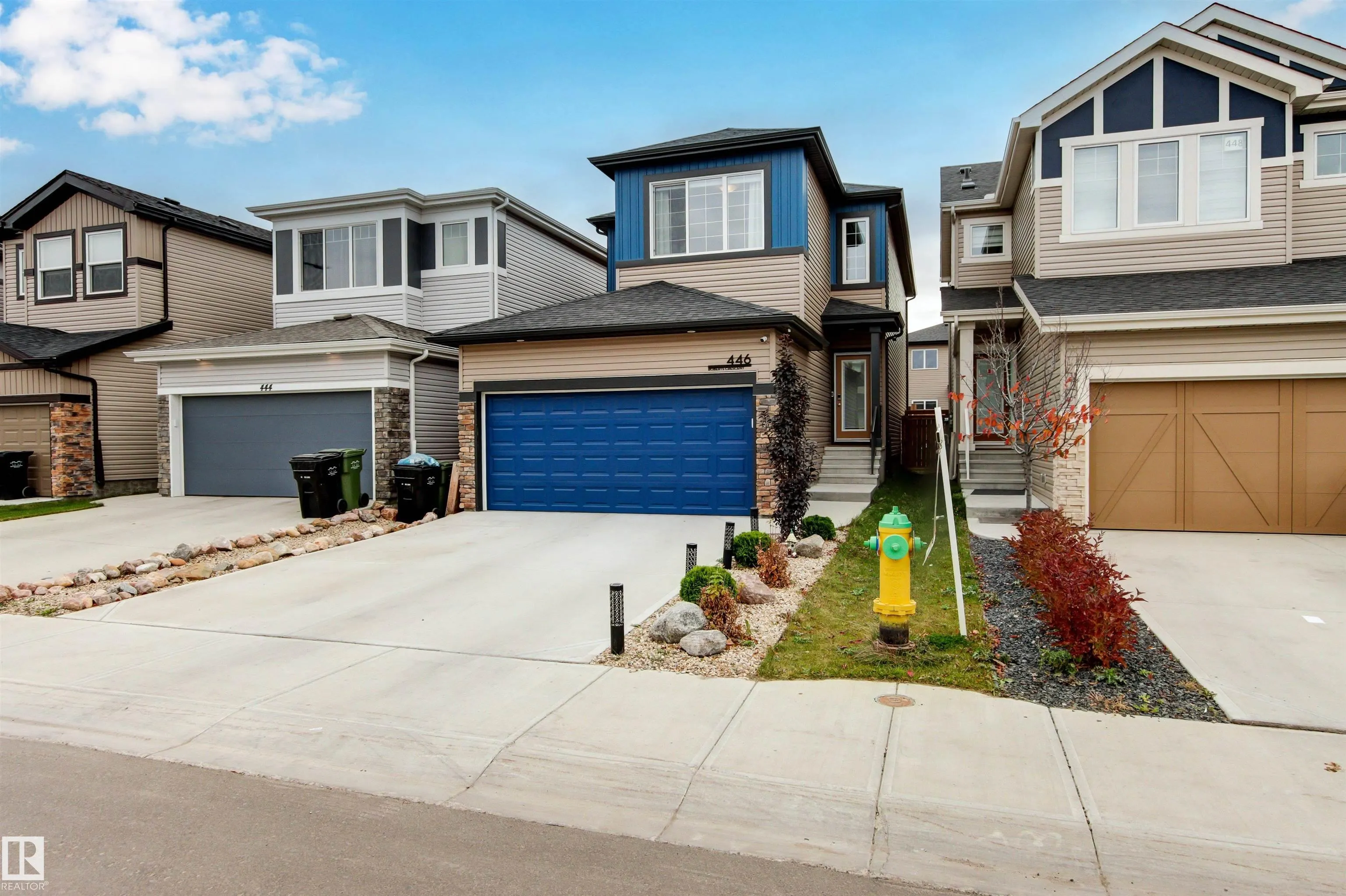 446 ROBERTS Crescent
