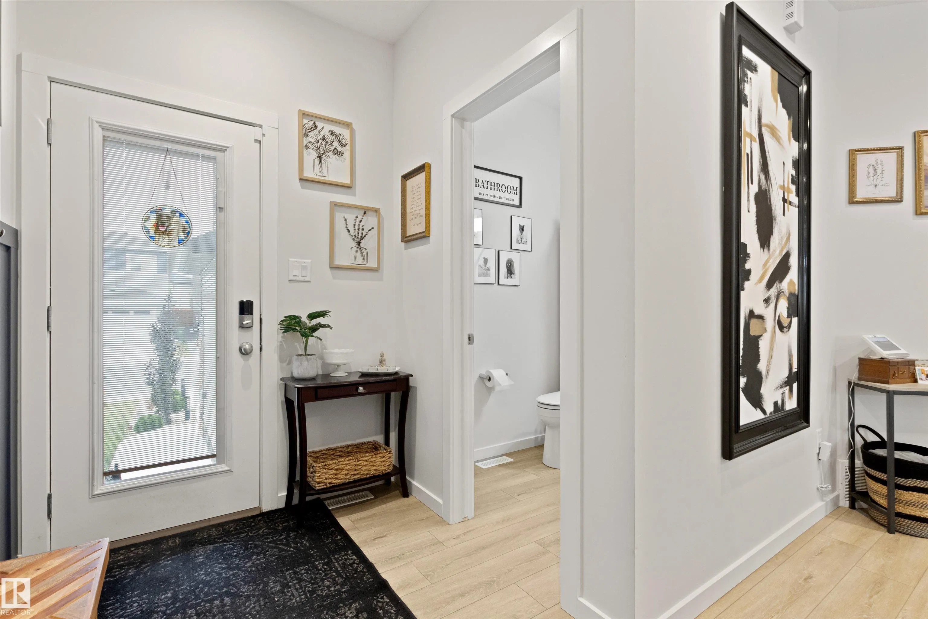 446 ROBERTS Crescent